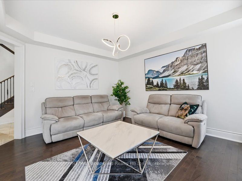 39 Avanti Crescent Property Photo 15