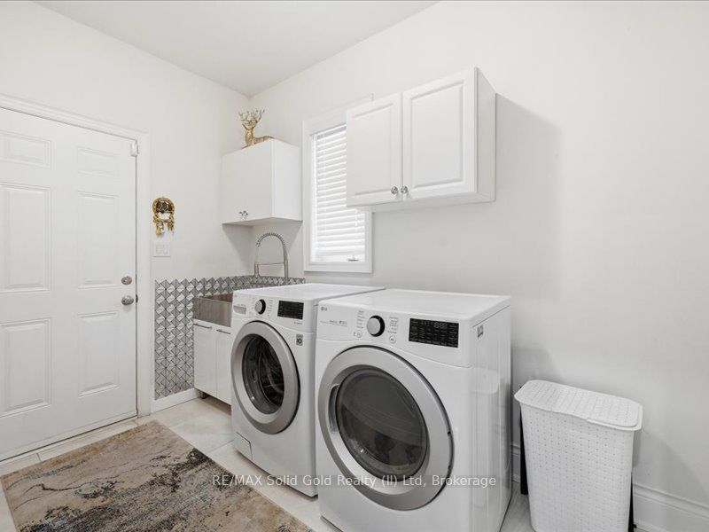 39 Avanti Crescent Property Photo 18
