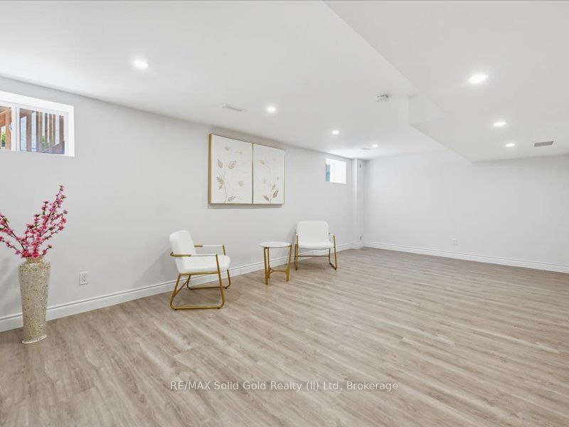39 Avanti Crescent Property Photo 35