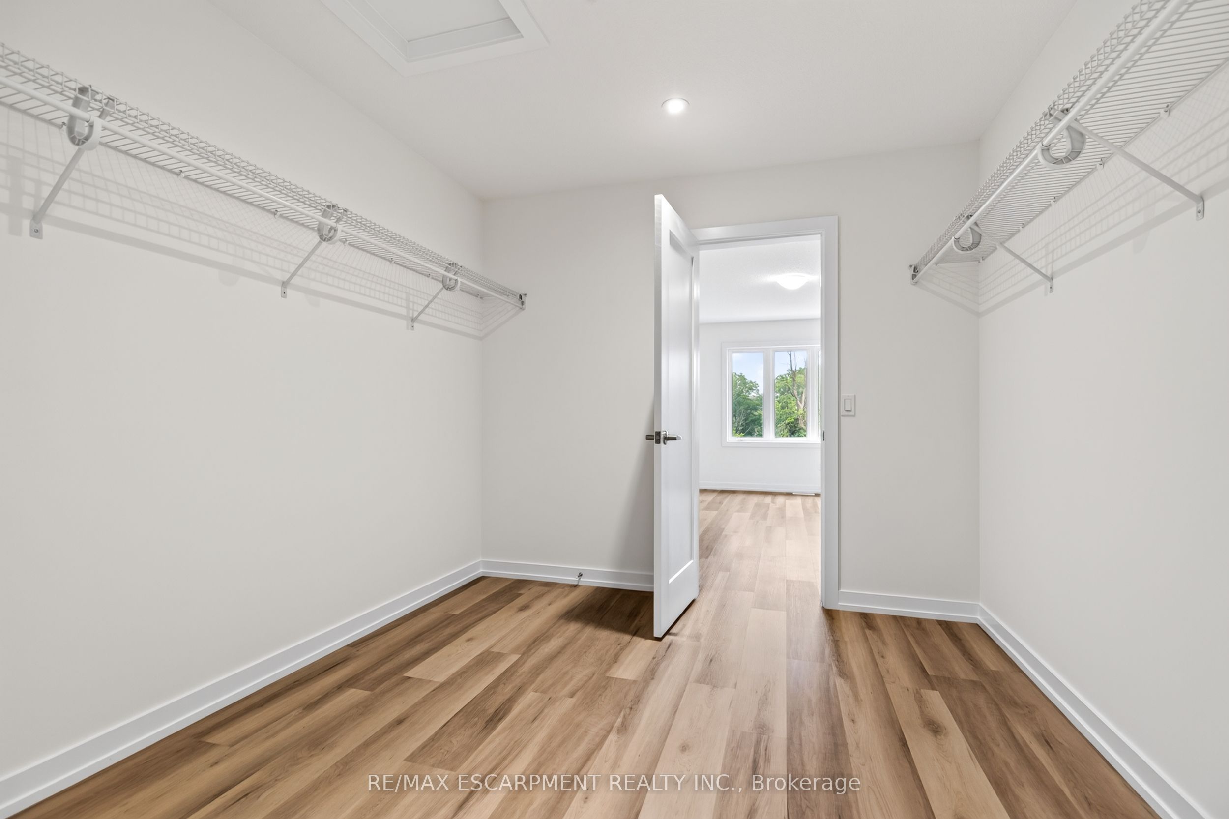 88 Valley Trail Place Property Photo 28