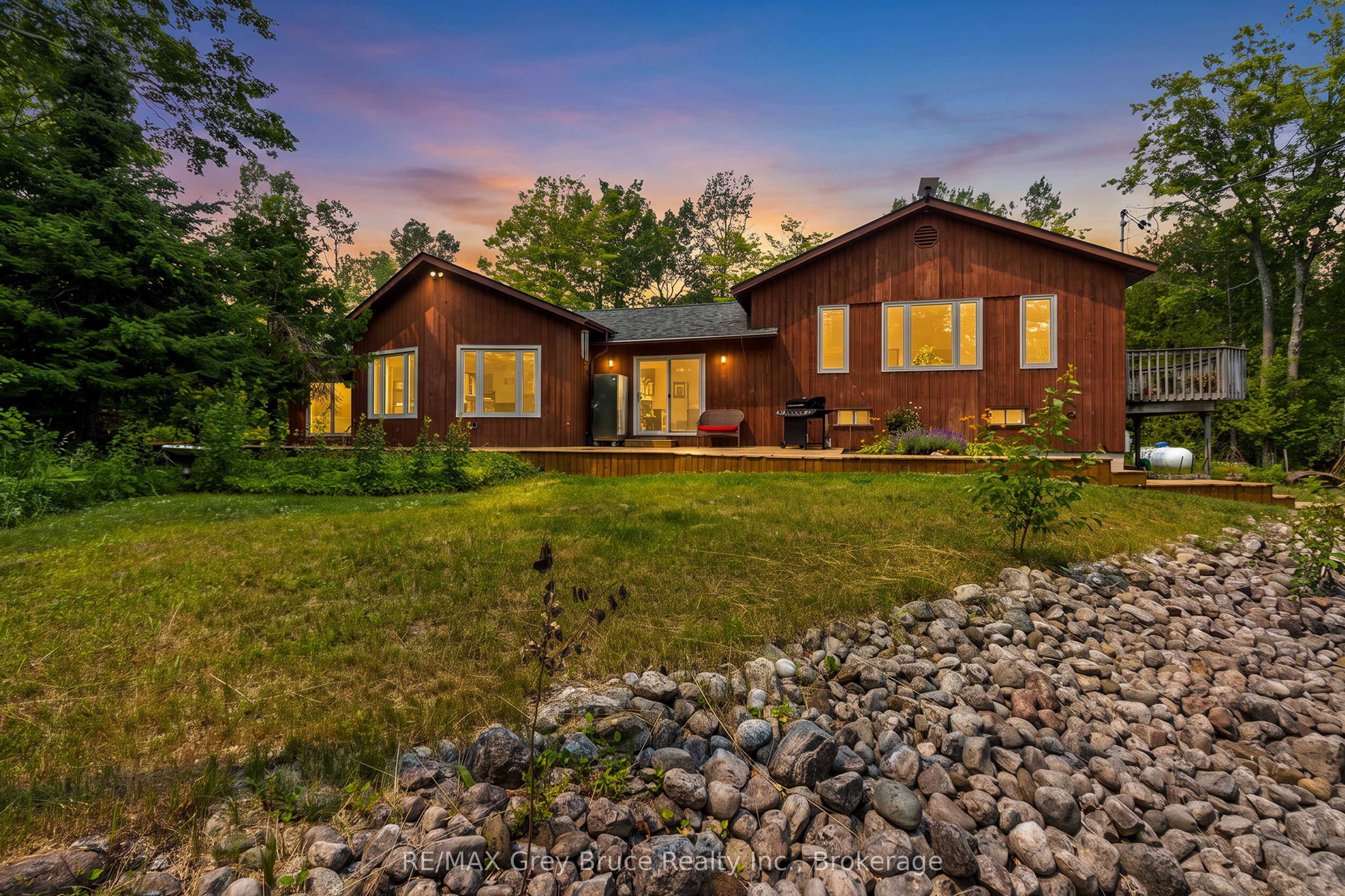 479 Dyers Bay Road Property Photo 1