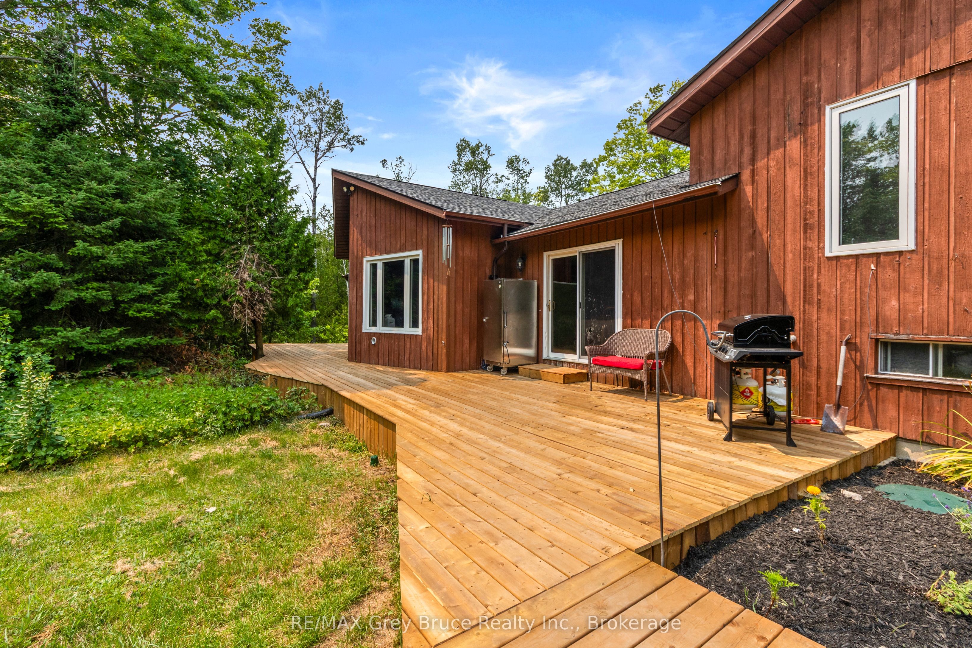 479 Dyers Bay Road Property Photo 5