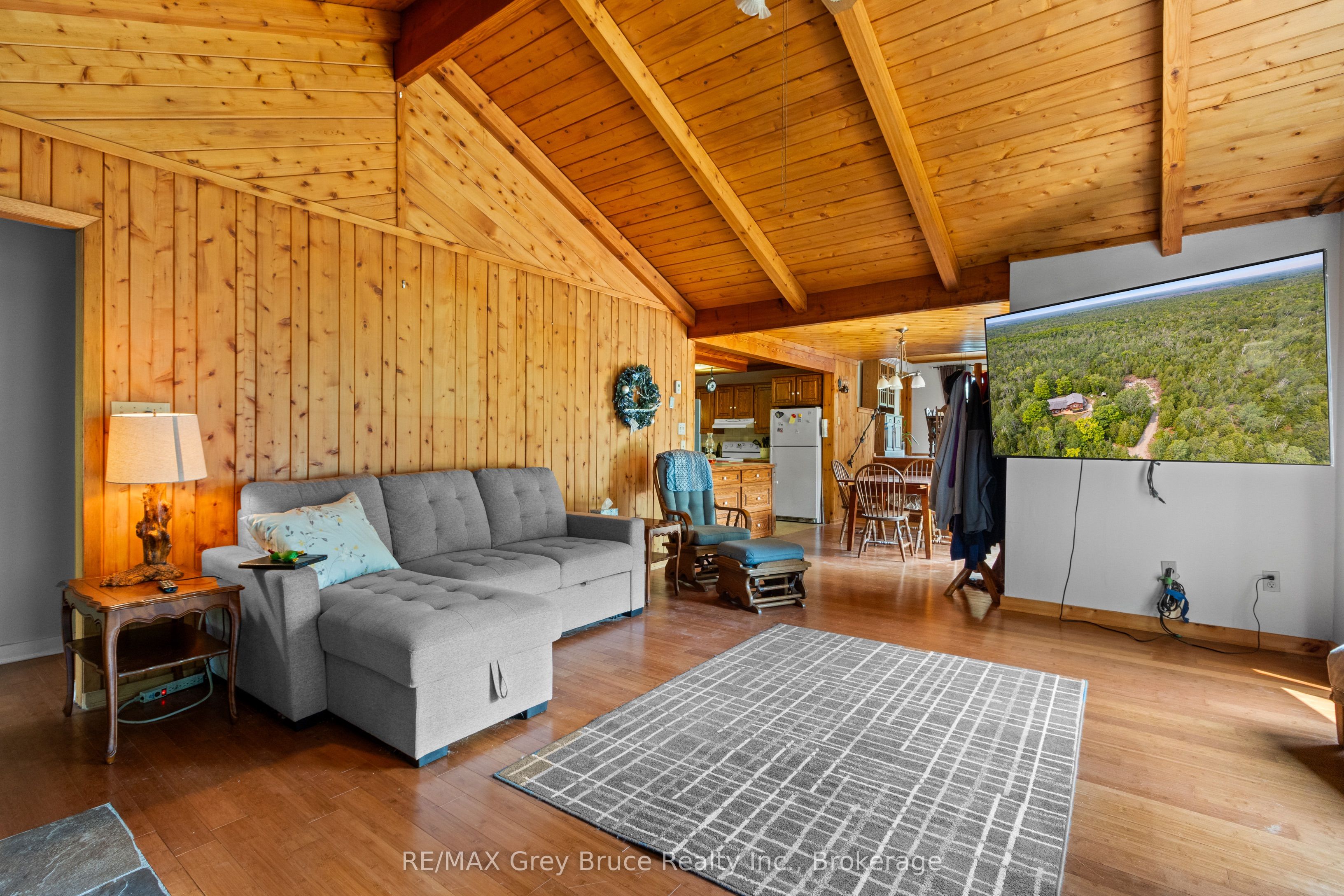 479 Dyers Bay Road Property Photo 12
