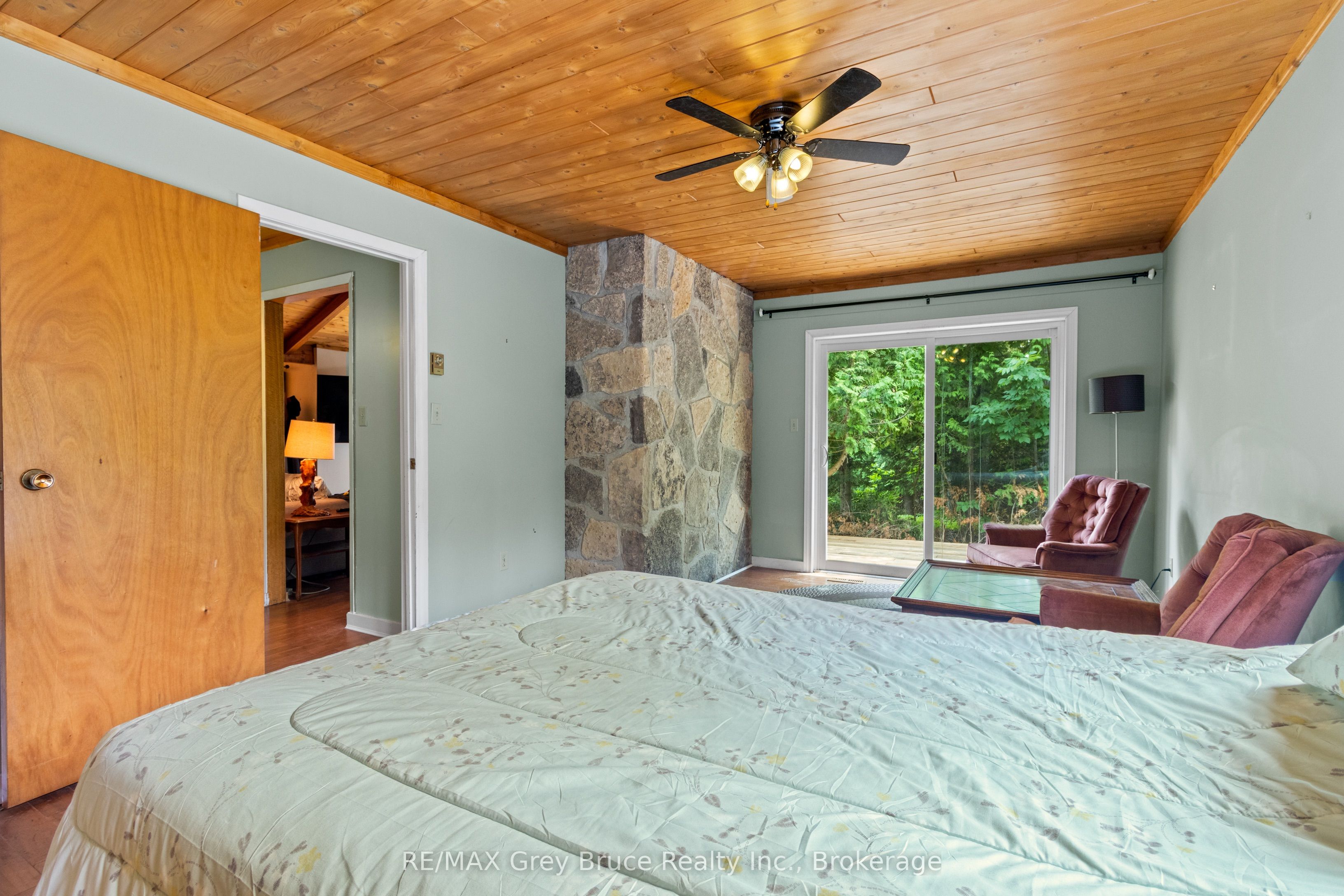 479 Dyers Bay Road Property Photo 14