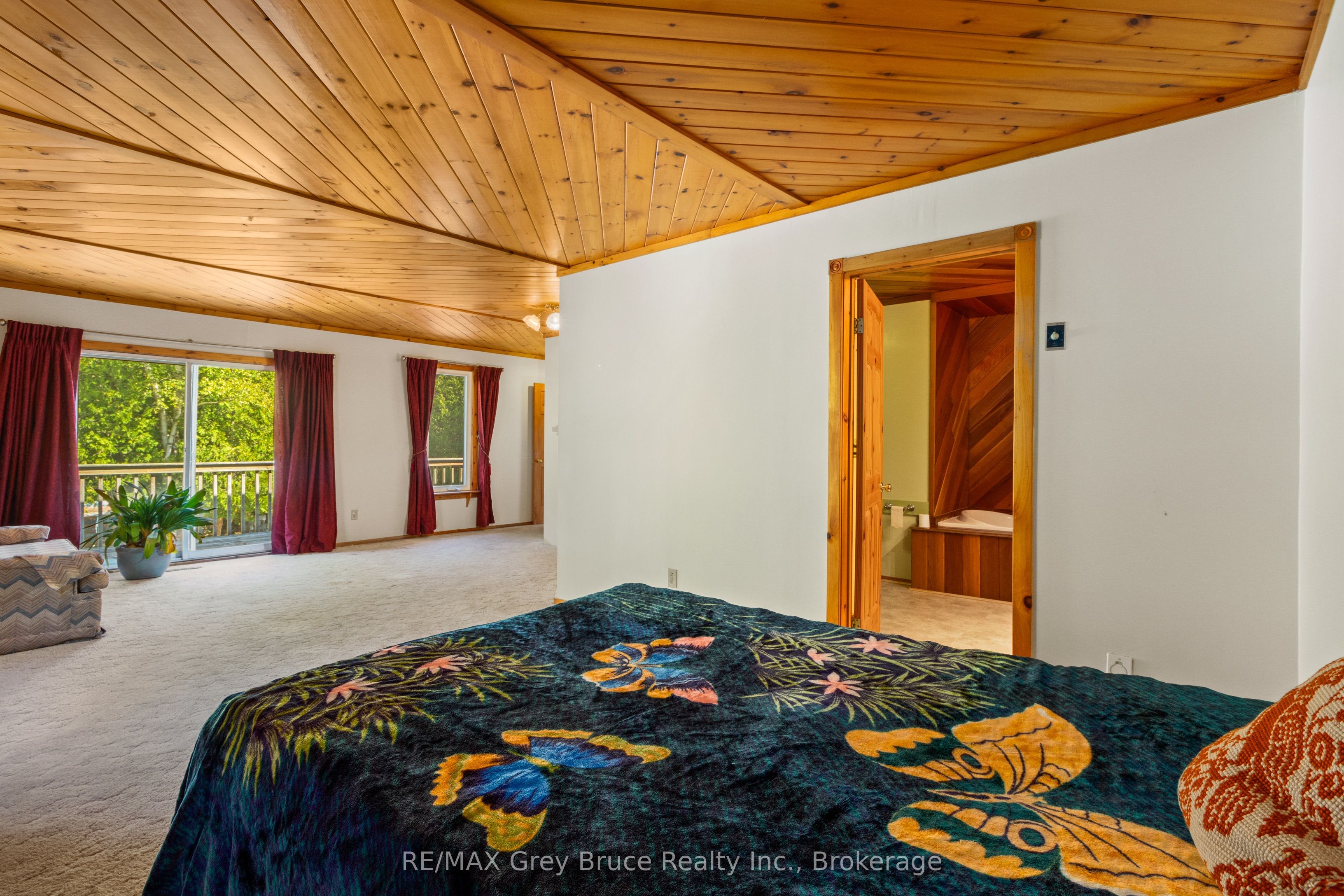 479 Dyers Bay Road Property Photo 25