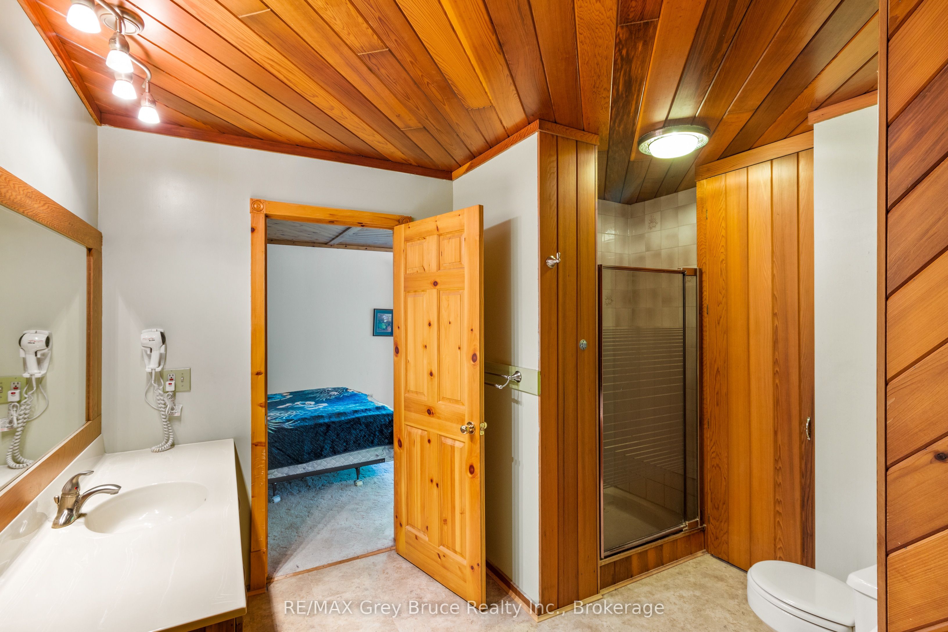 479 Dyers Bay Road Property Photo 26
