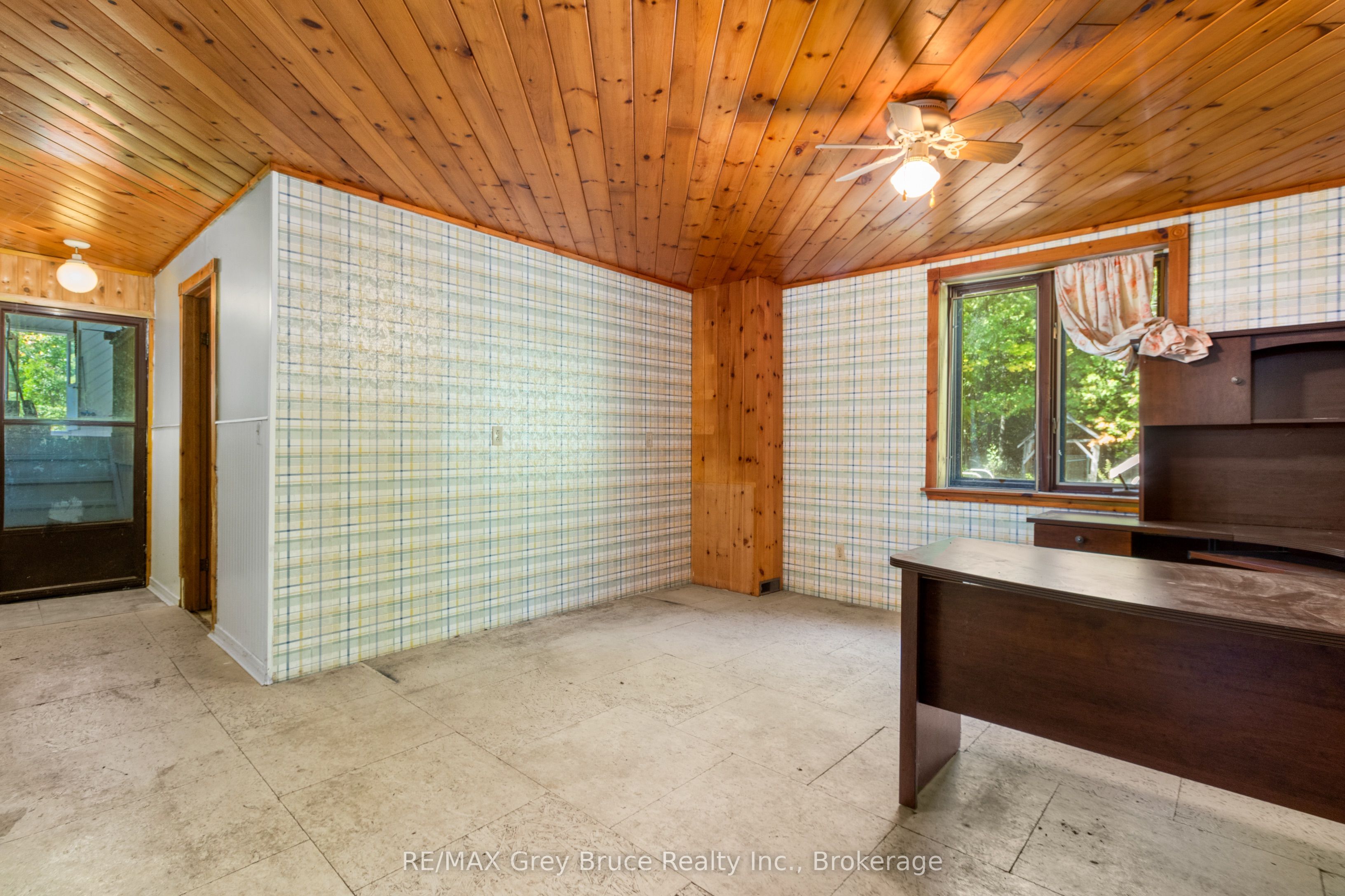 479 Dyers Bay Road Property Photo 34