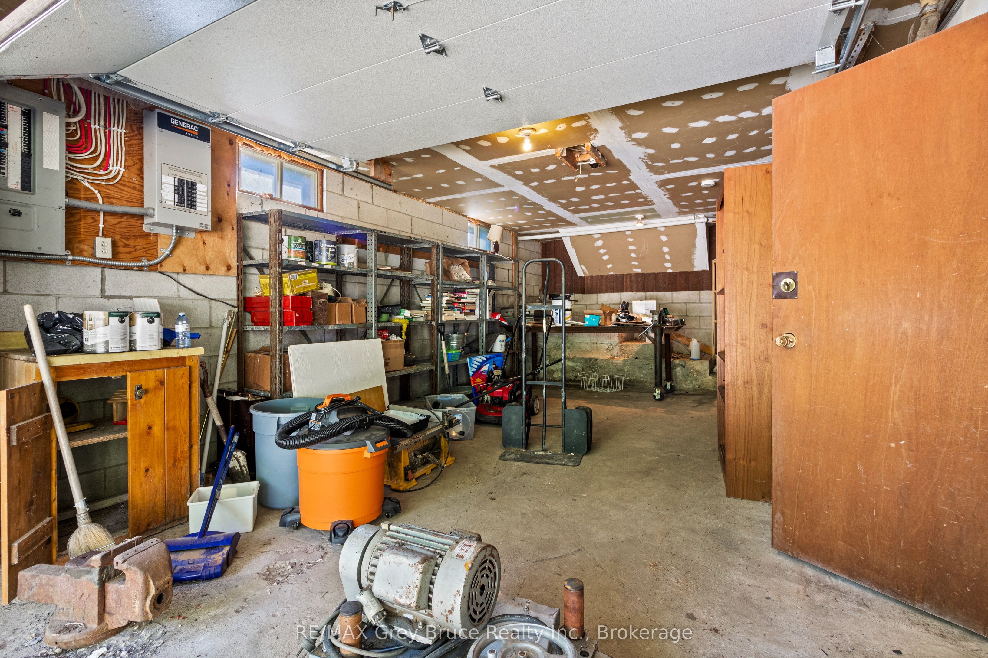 479 Dyers Bay Road Property Photo 36