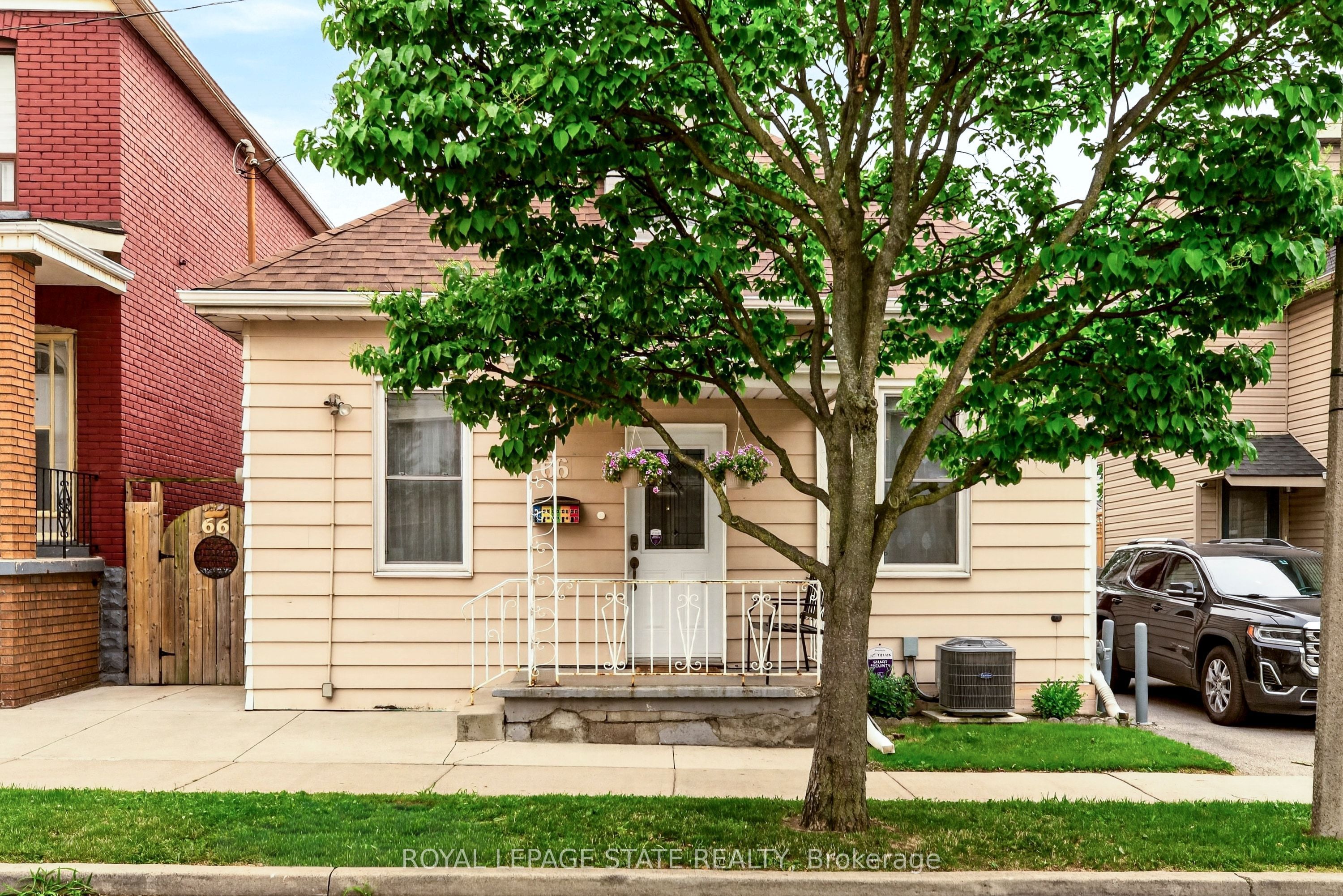 66 Beechwood Avenue Property Photo 2