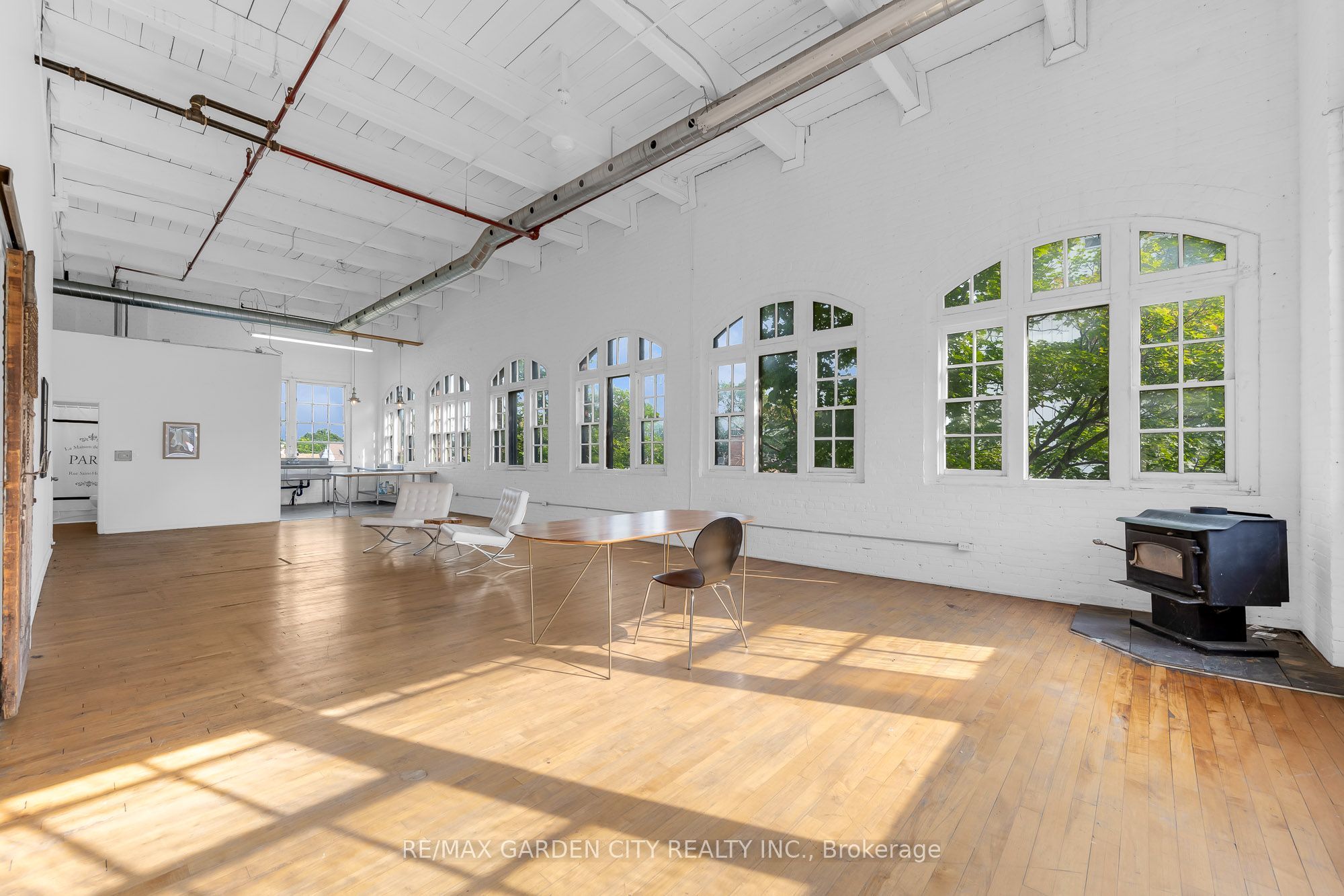 468 Cumberland Avenue Loft Property Photo 1