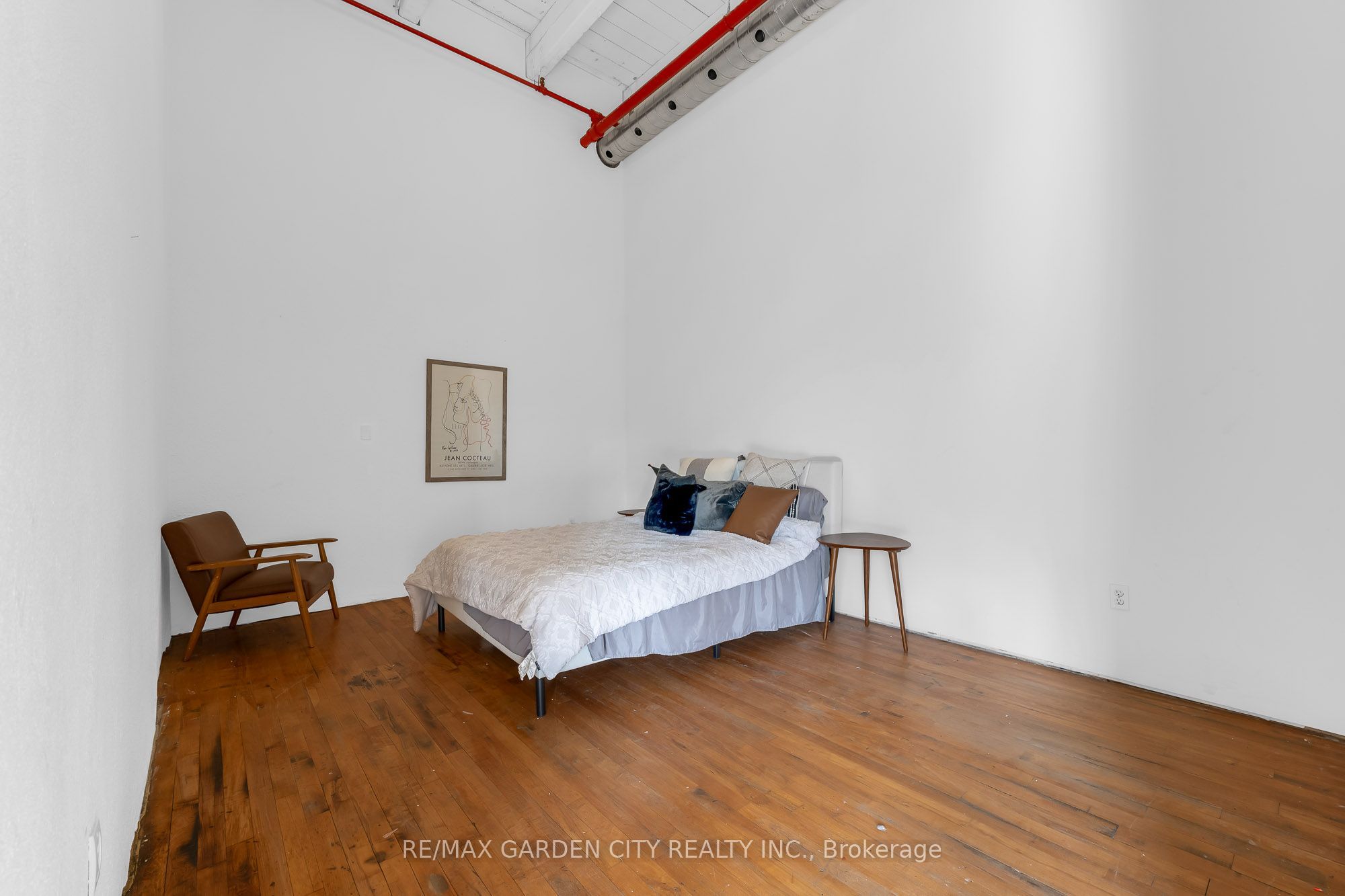 468 Cumberland Avenue Loft Property Photo 12