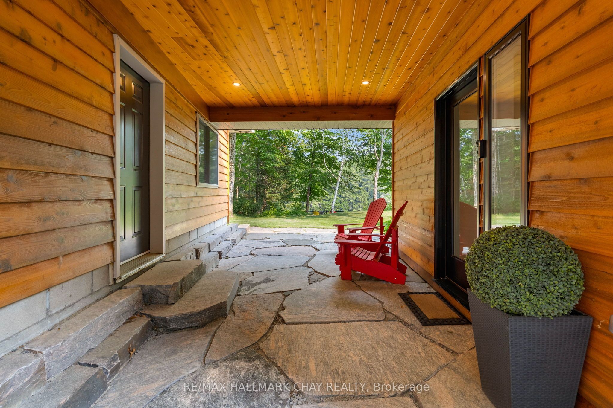 1319 Wolf Circle Property Photo 6