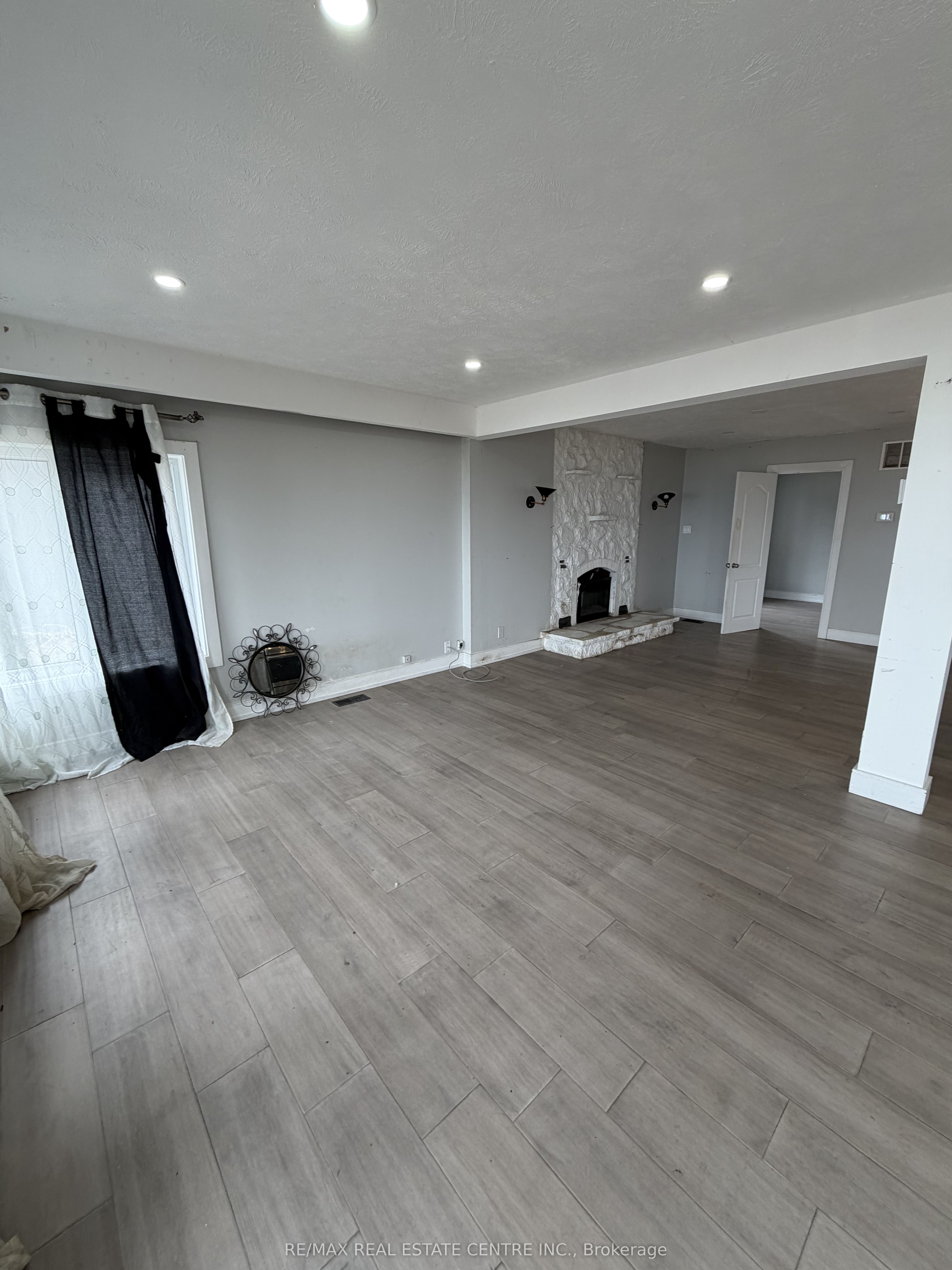 35 Lakeside Avenue Property Photo 7