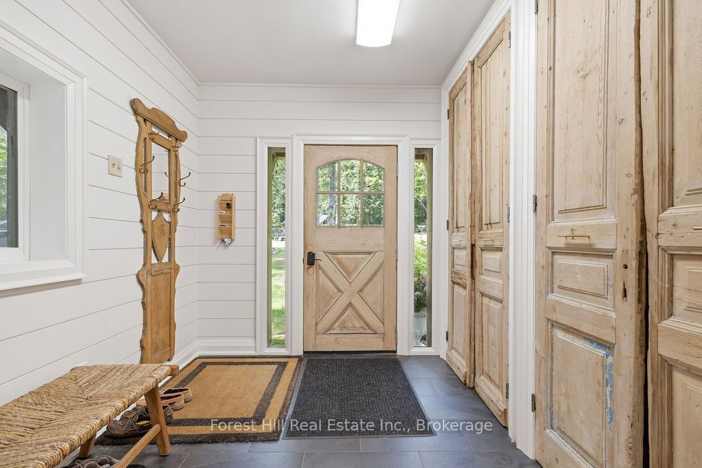 1040 Walker Lake Drive Property Photo 13