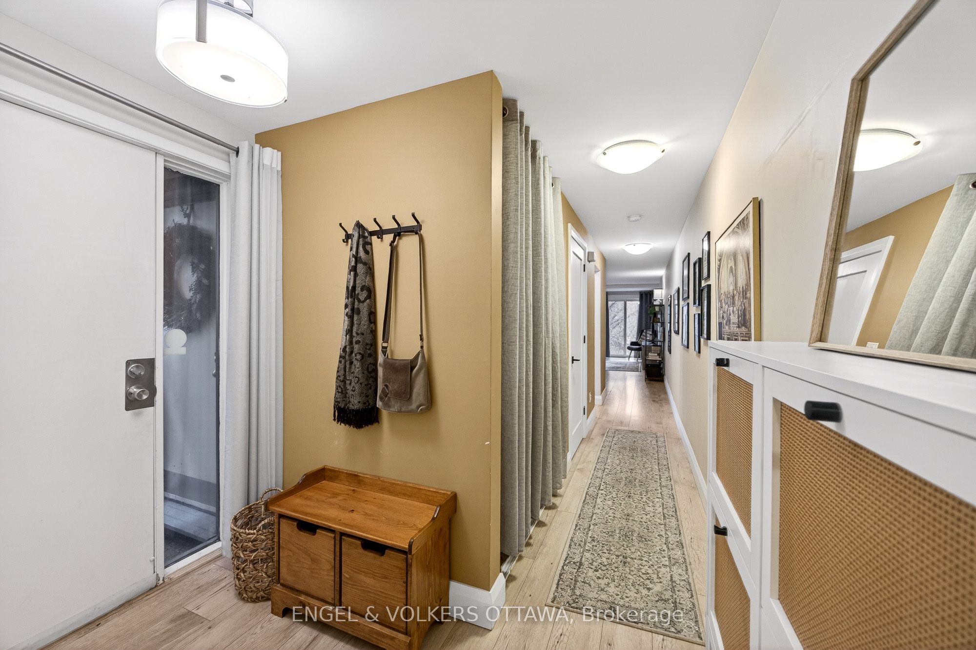 35 Robinson Avenue B Property Photo 4