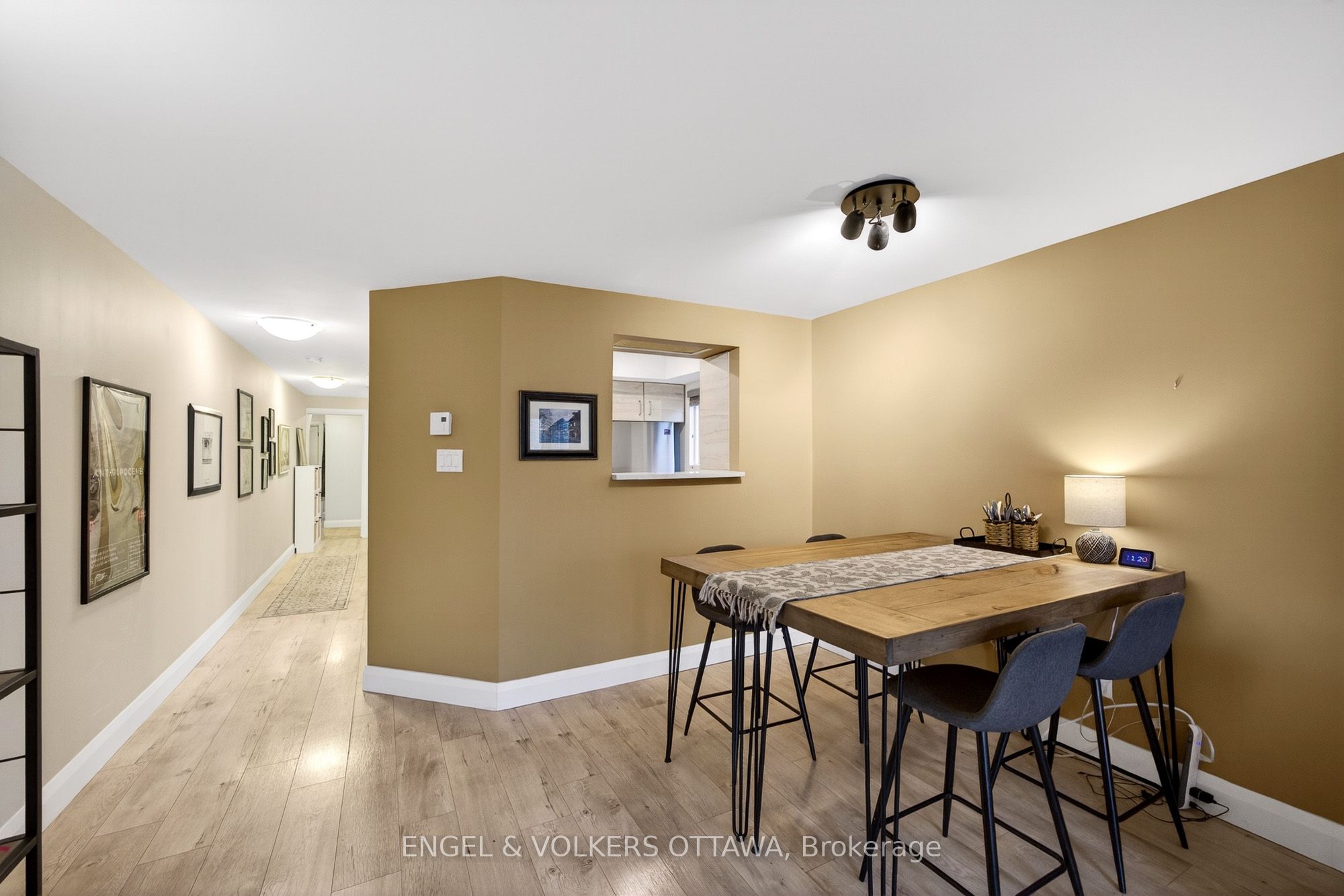35 Robinson Avenue B Property Photo 5