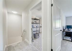 195 Charles Street E Property Photo 16