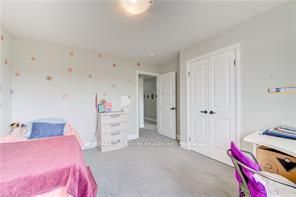 195 Charles Street E Property Photo 27