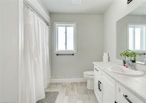 195 Charles Street E Property Photo 28