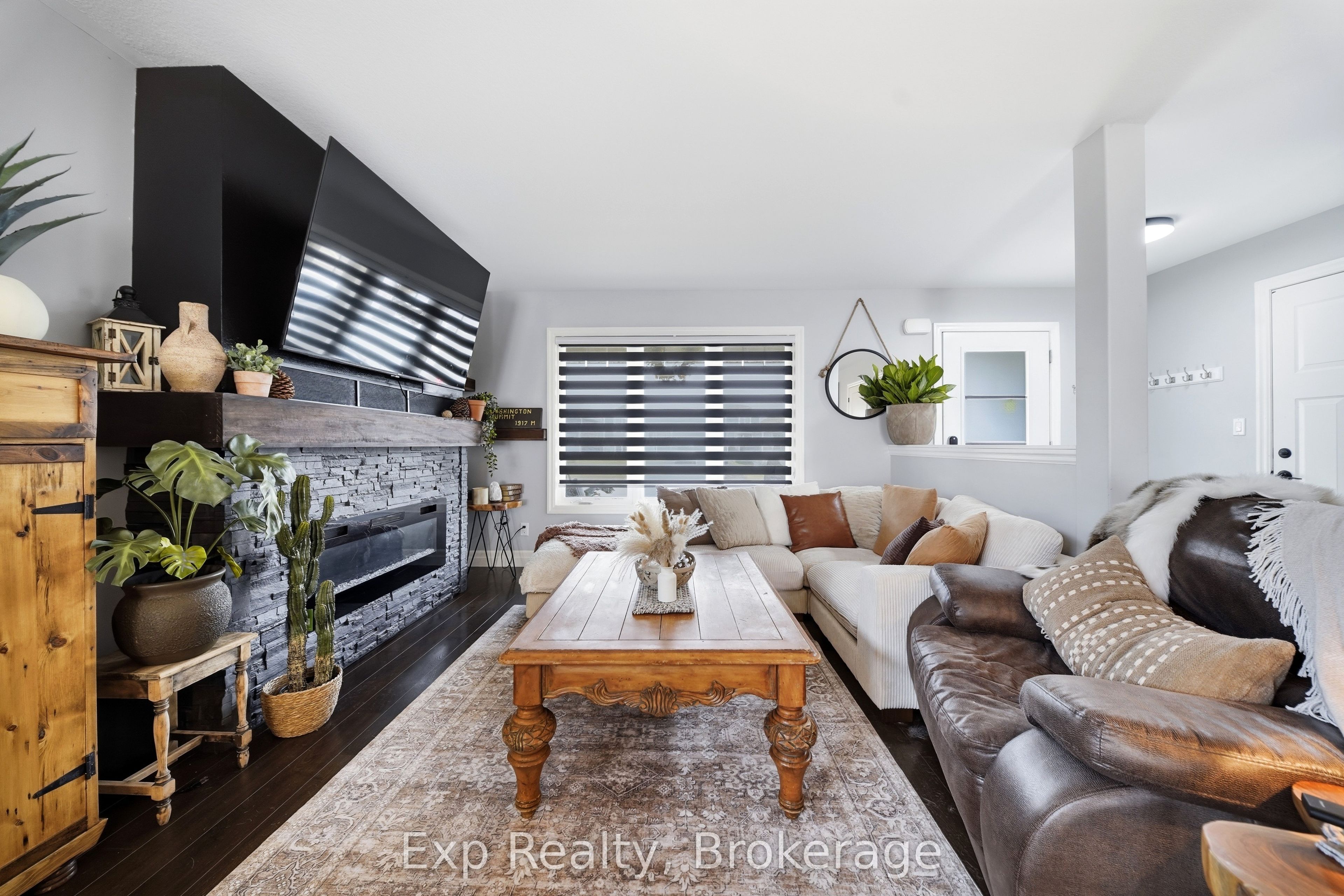 7 Tessa Boulevard Property Photo 8
