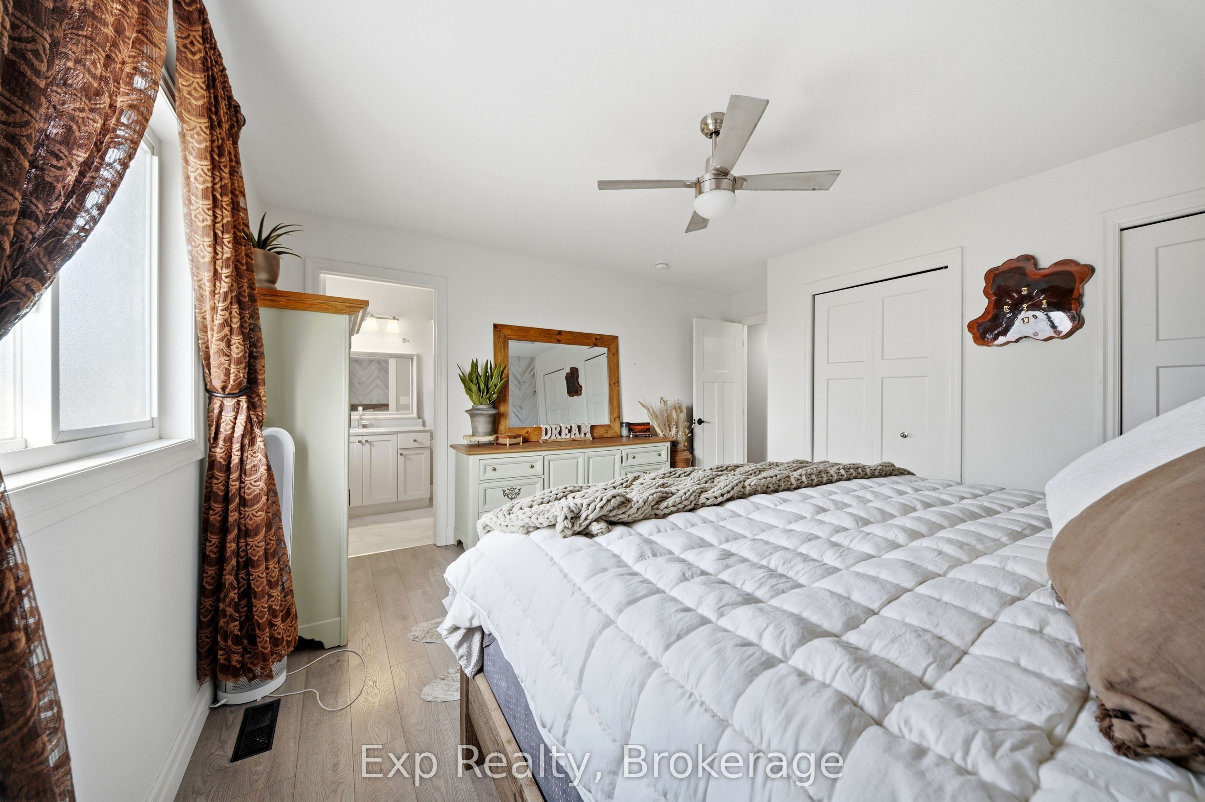 7 Tessa Boulevard Property Photo 22