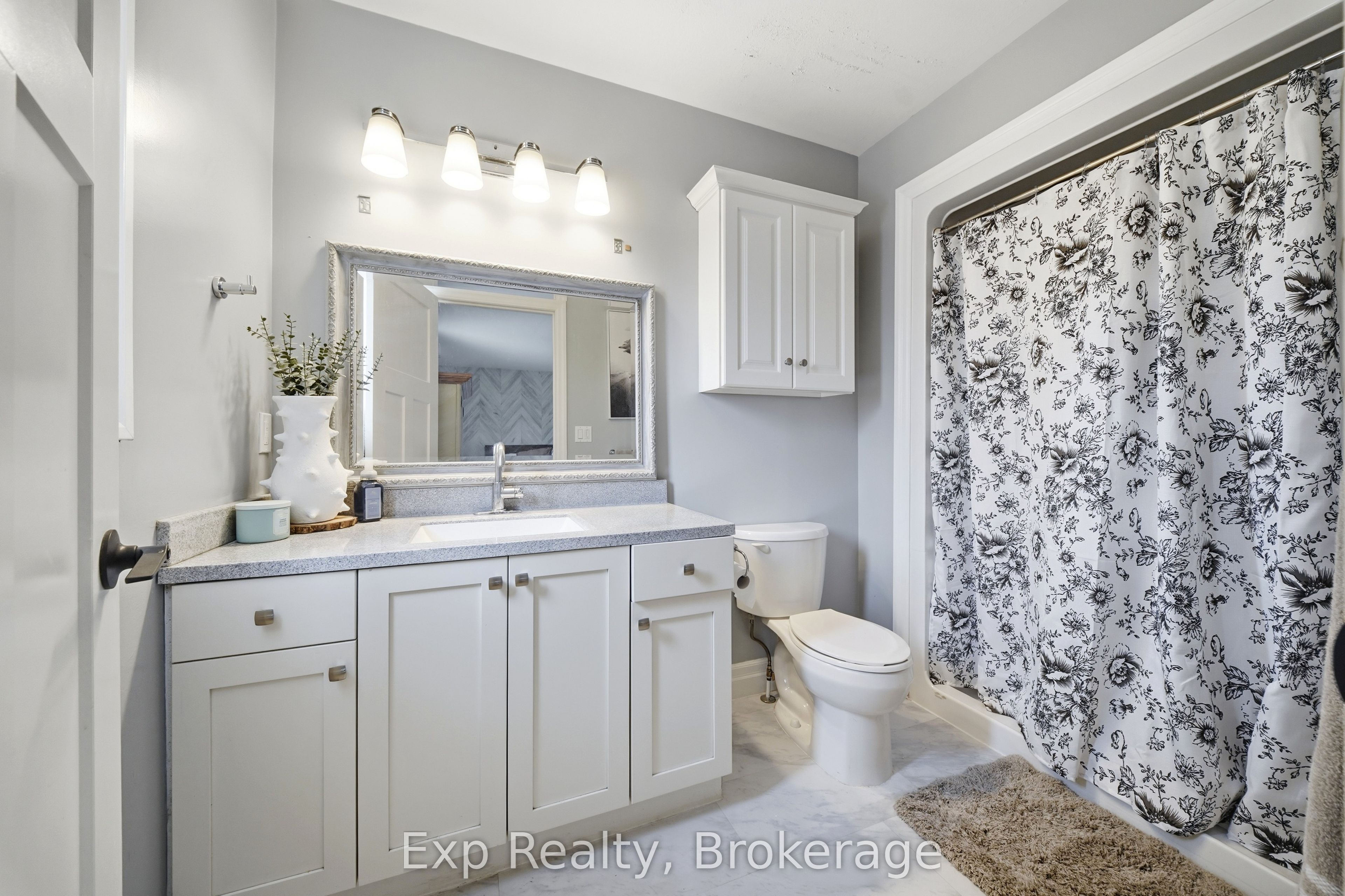 7 Tessa Boulevard Property Photo 23