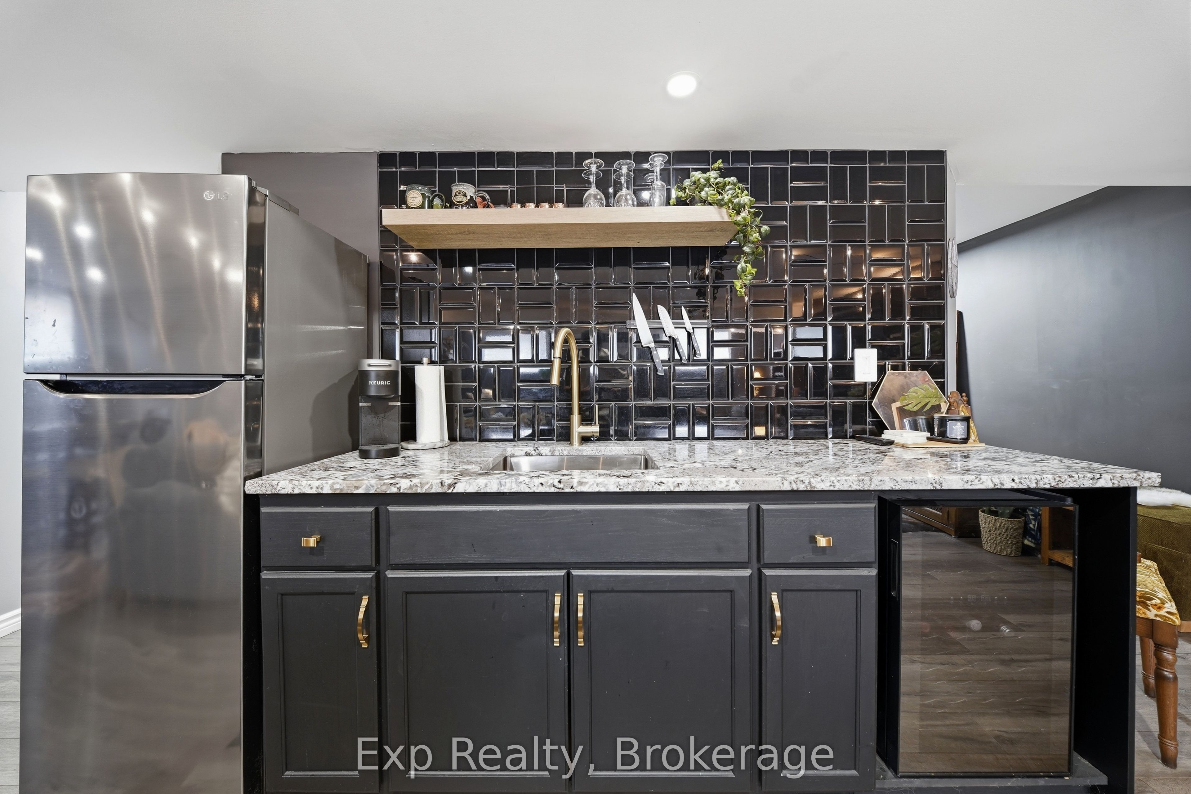 7 Tessa Boulevard Property Photo 32