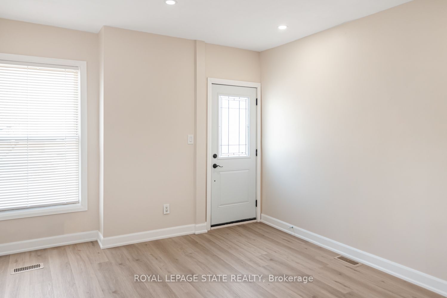 60 Keith Street Property Photo 4