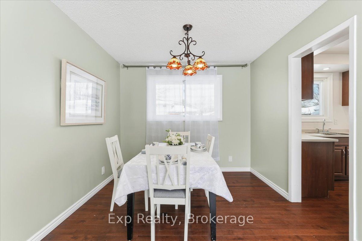 15 Thorncliffe Drive Property Photo 10