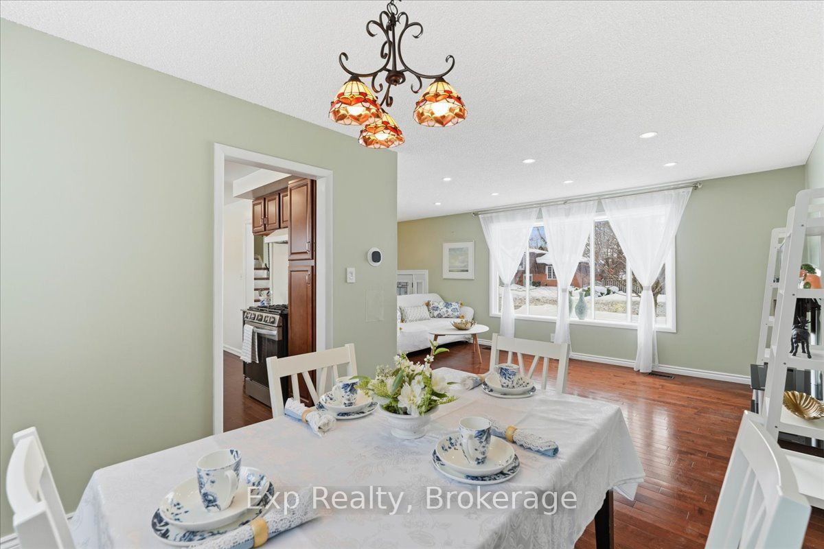 15 Thorncliffe Drive Property Photo 11