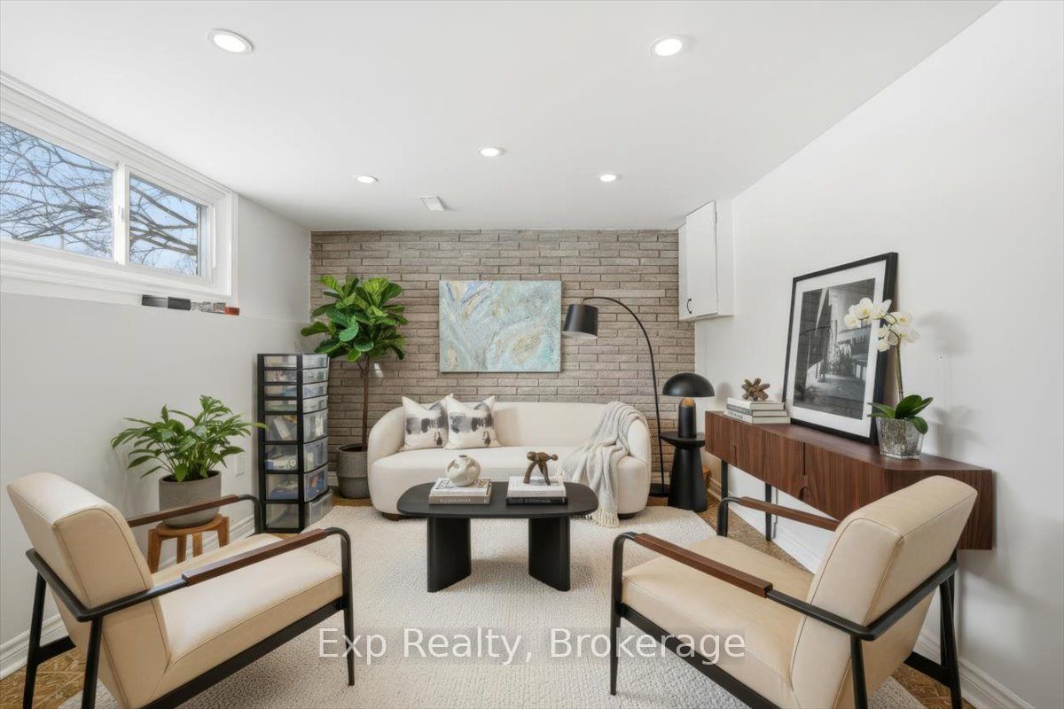 15 Thorncliffe Drive Property Photo 34