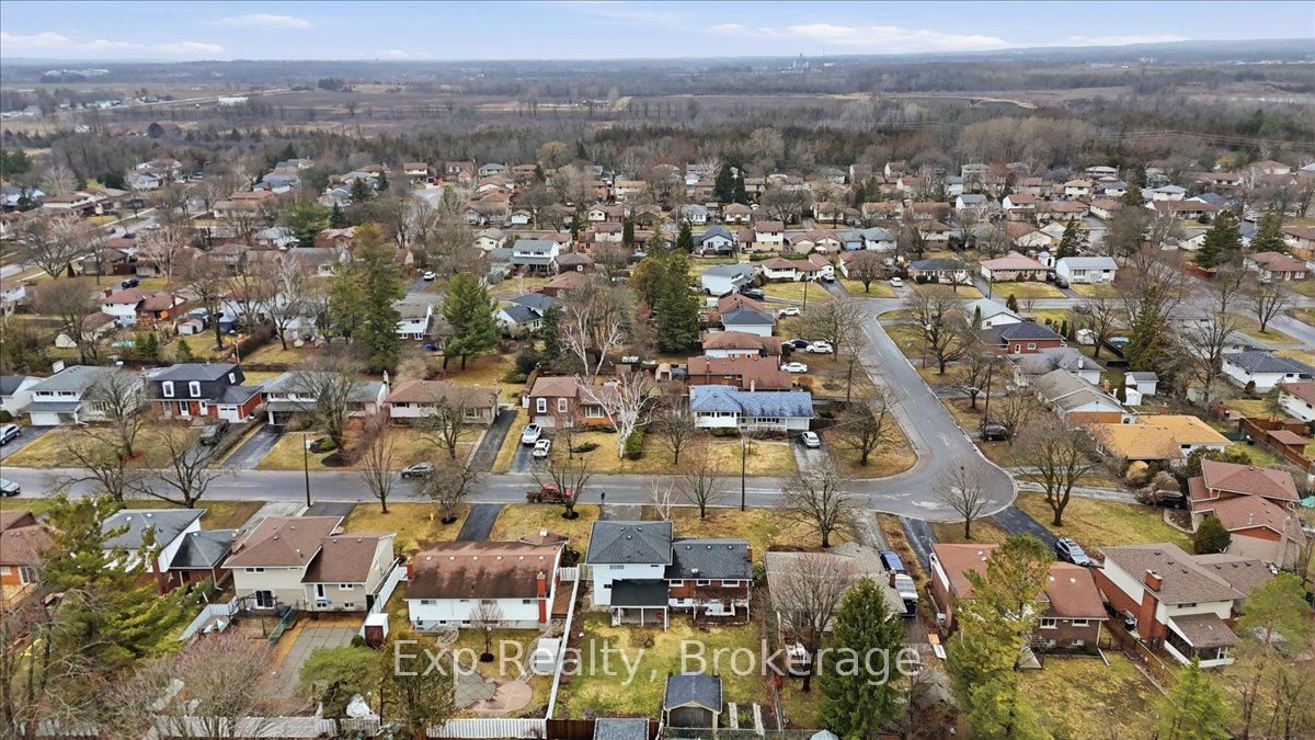 15 Thorncliffe Drive Property Photo 41
