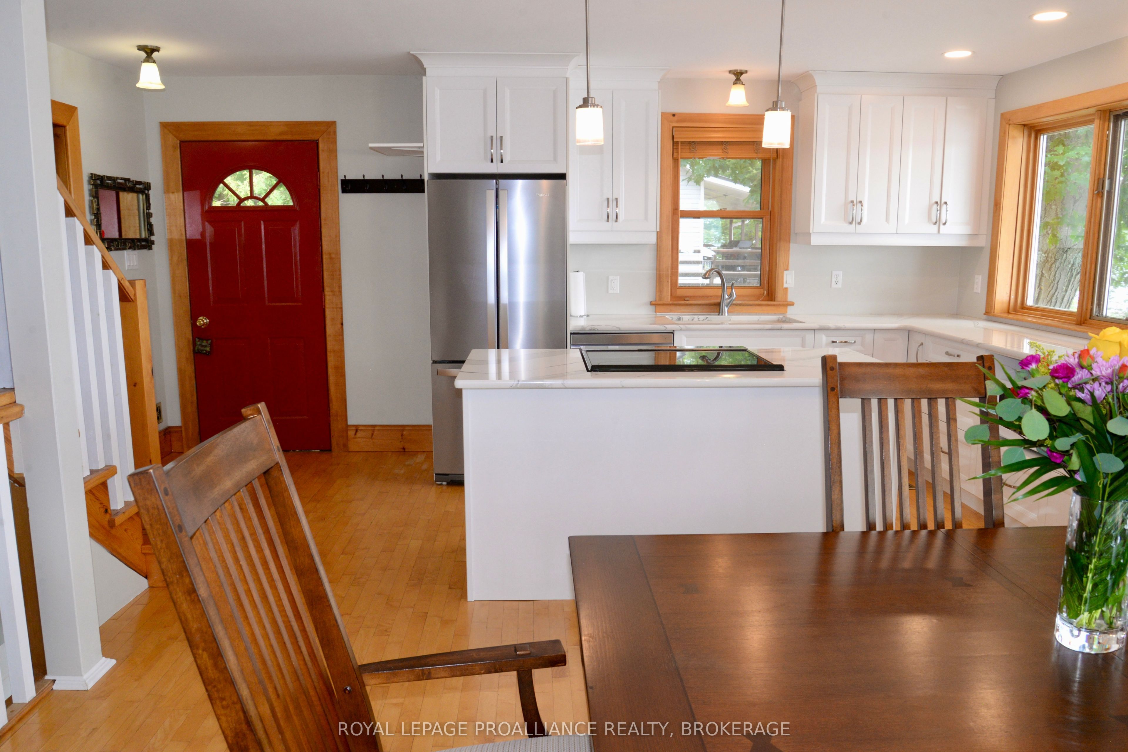 6079 Carleton Drive Property Photo 16