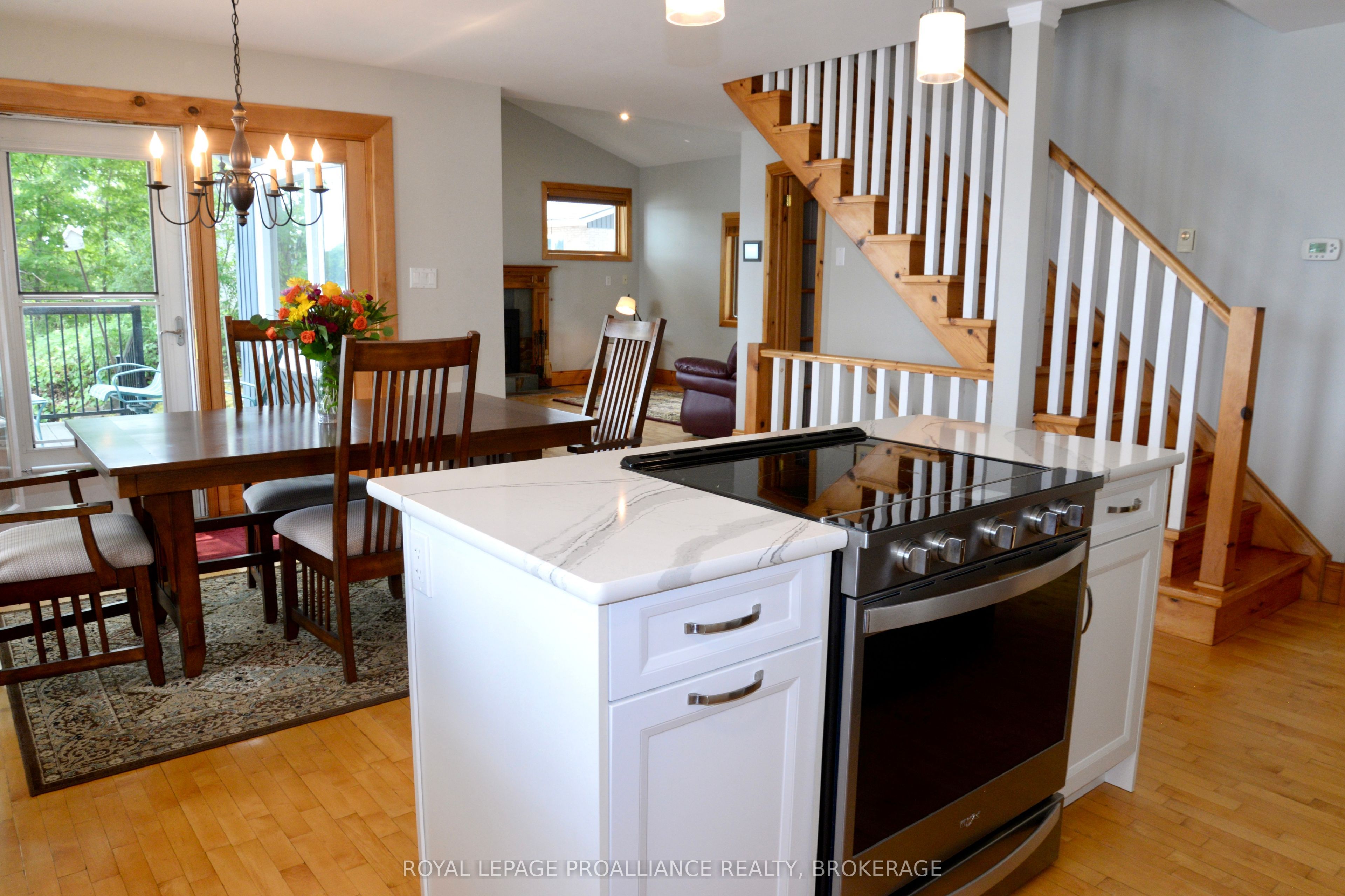6079 Carleton Drive Property Photo 19