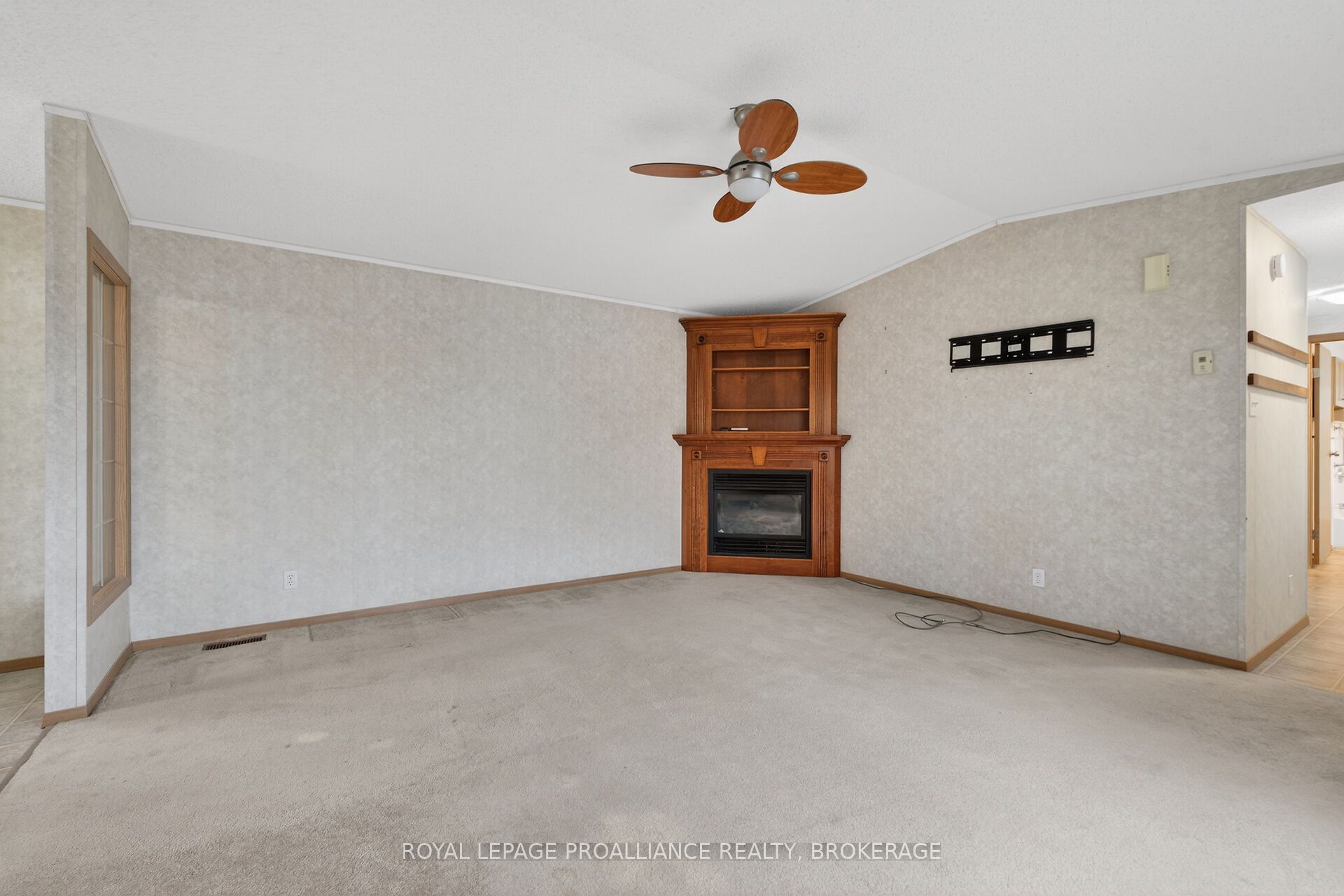 1 Elm Street Property Photo 9