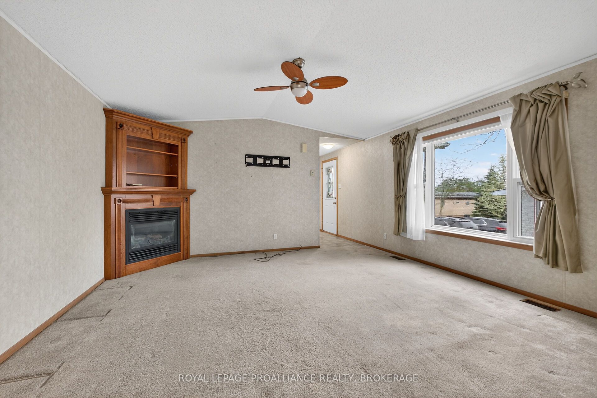 1 Elm Street Property Photo 10