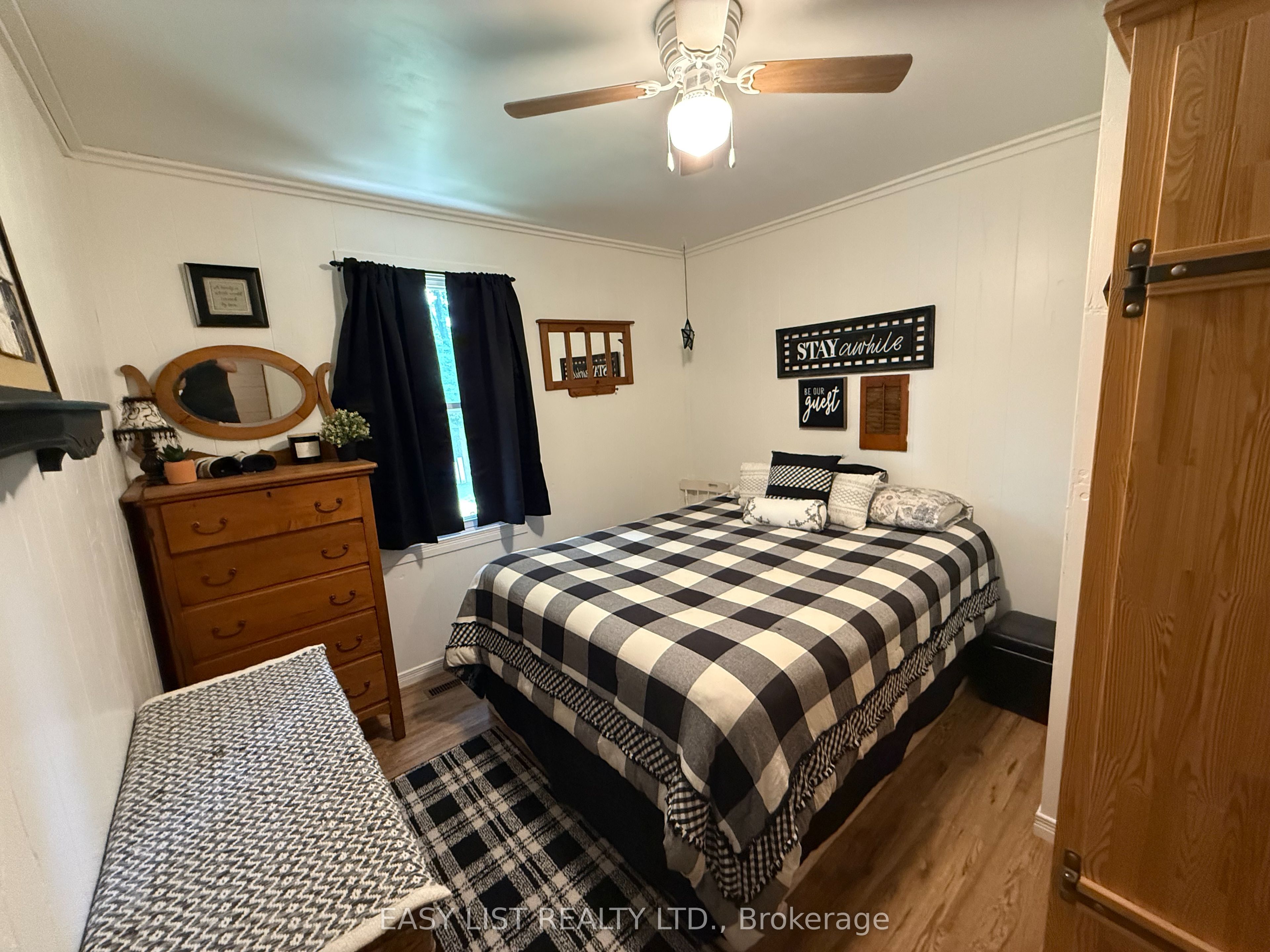 6087 Birch Lane Property Photo 8