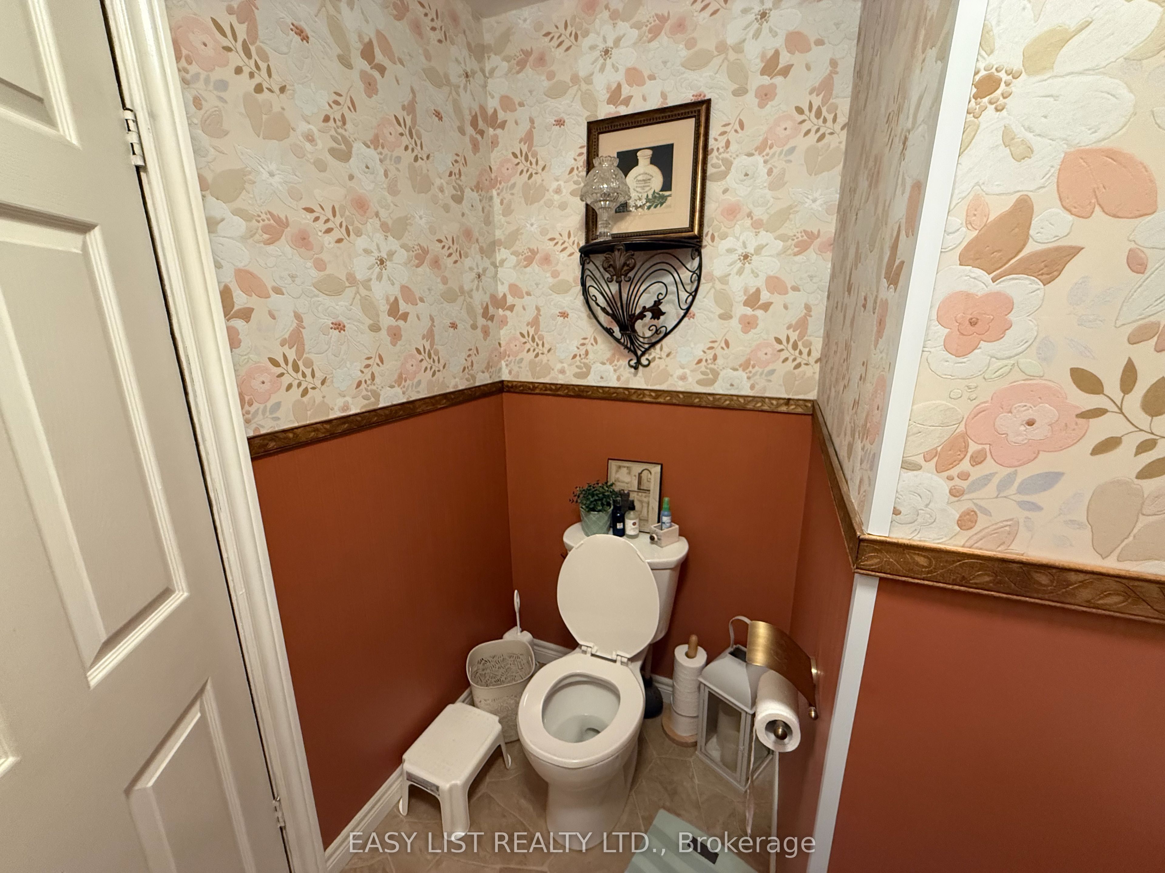 6087 Birch Lane Property Photo 10