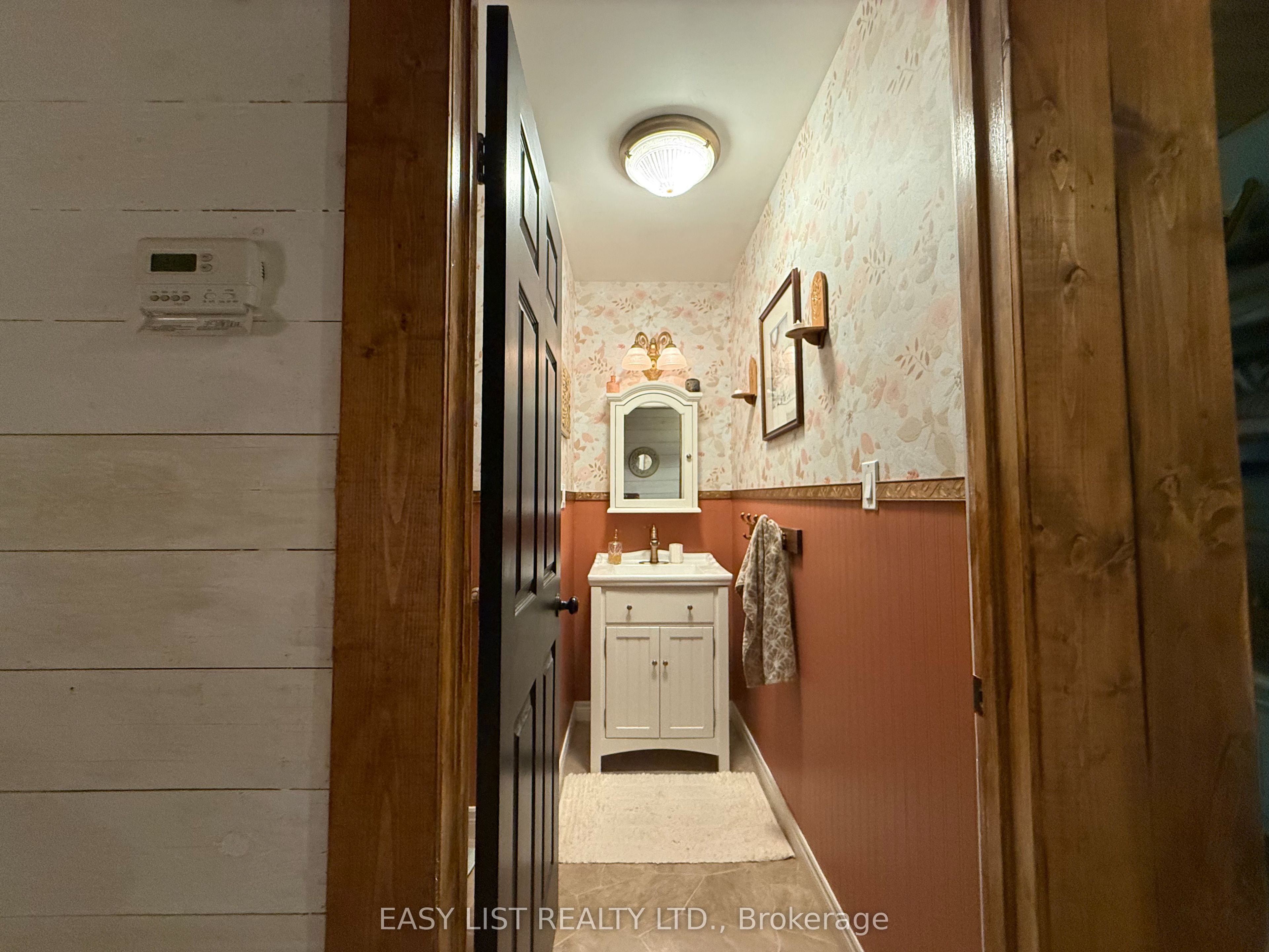 6087 Birch Lane Property Photo 11