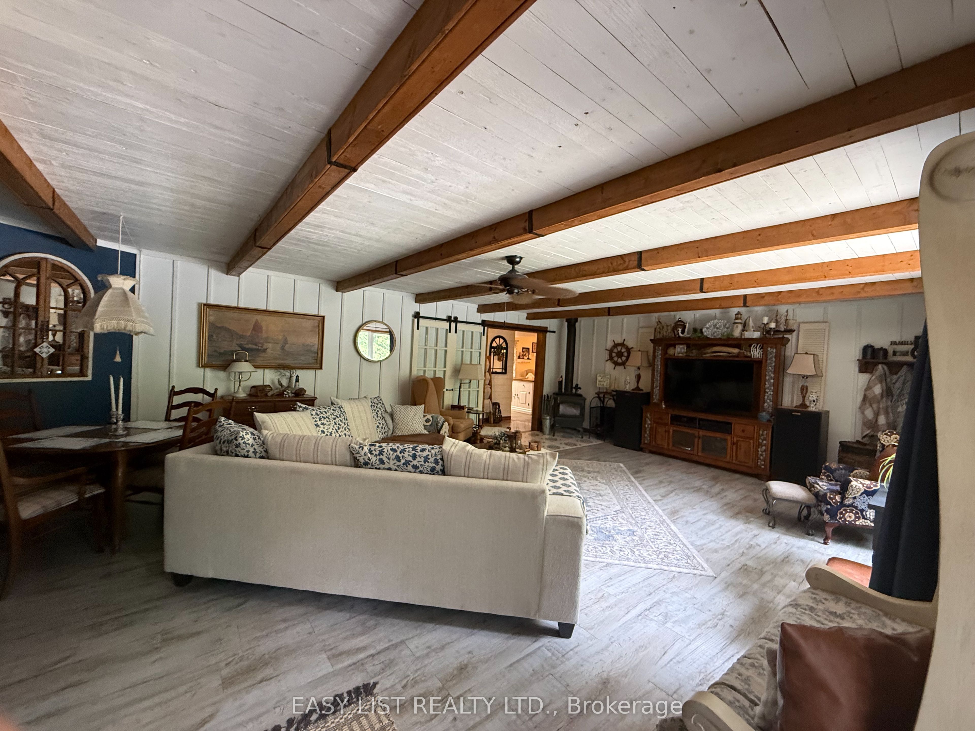6087 Birch Lane Property Photo 12