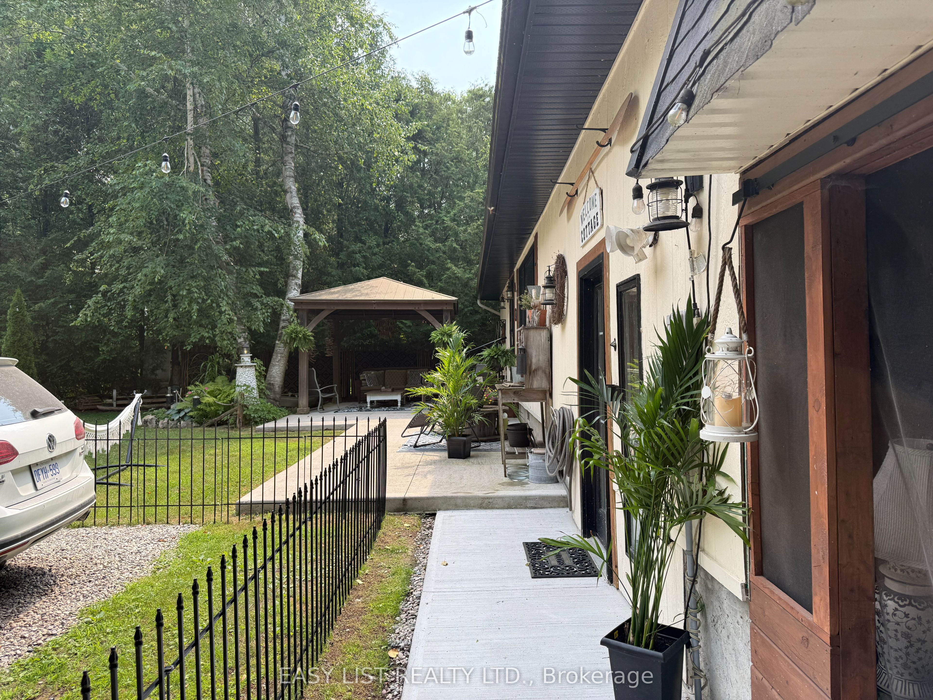 6087 Birch Lane Property Photo 22