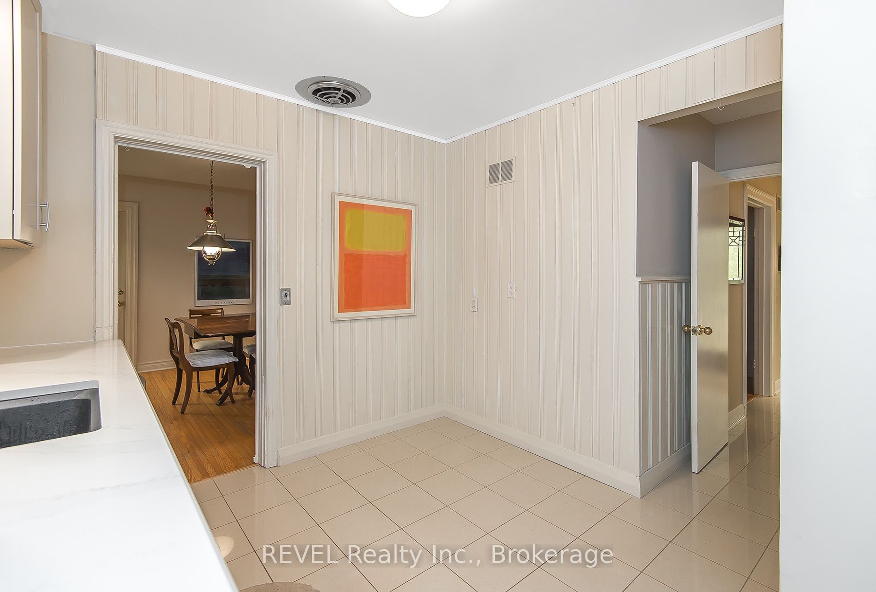 113 St. Paul Crescent Property Photo 13