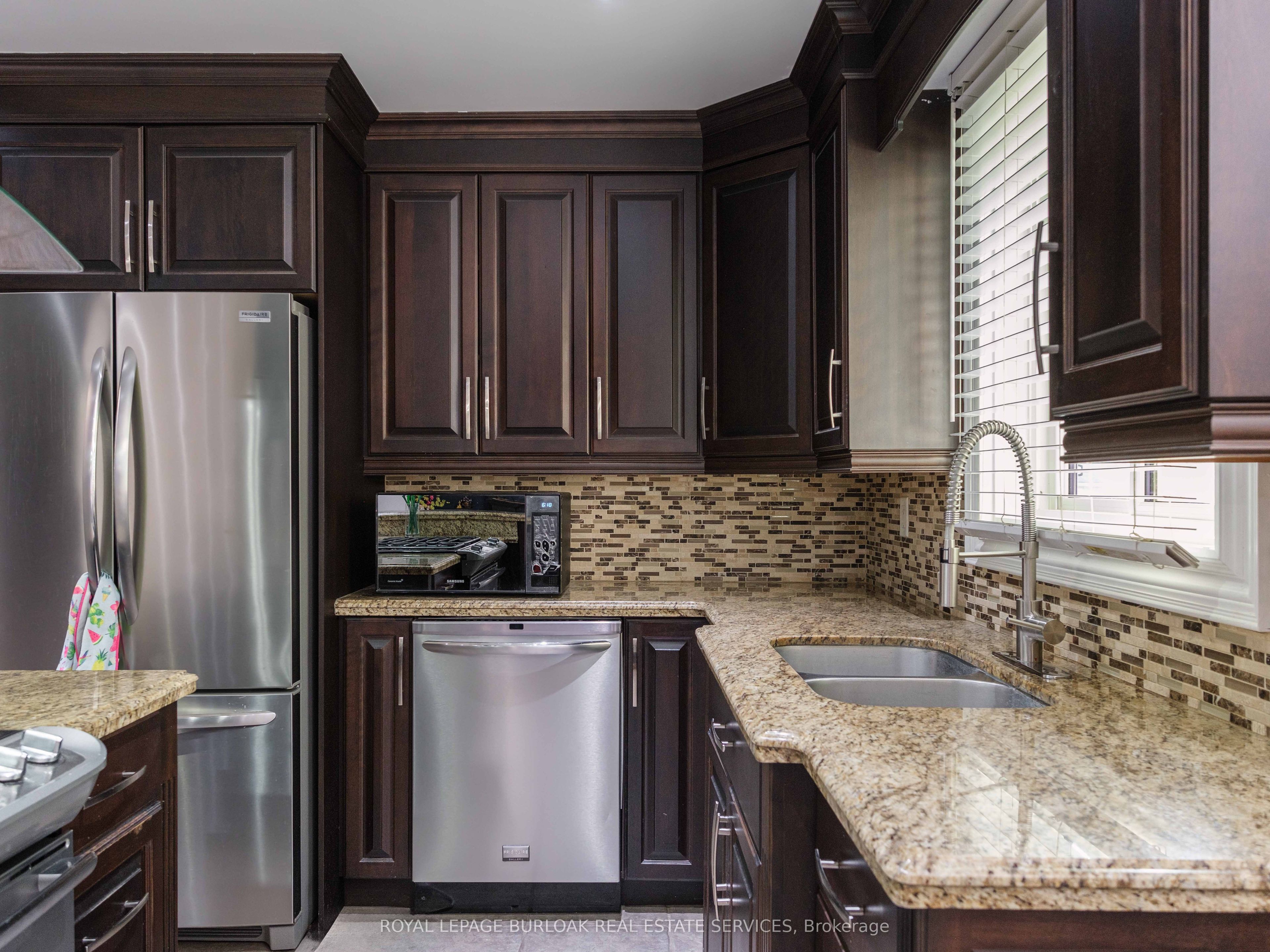 10 Porter Avenue Property Photo 8