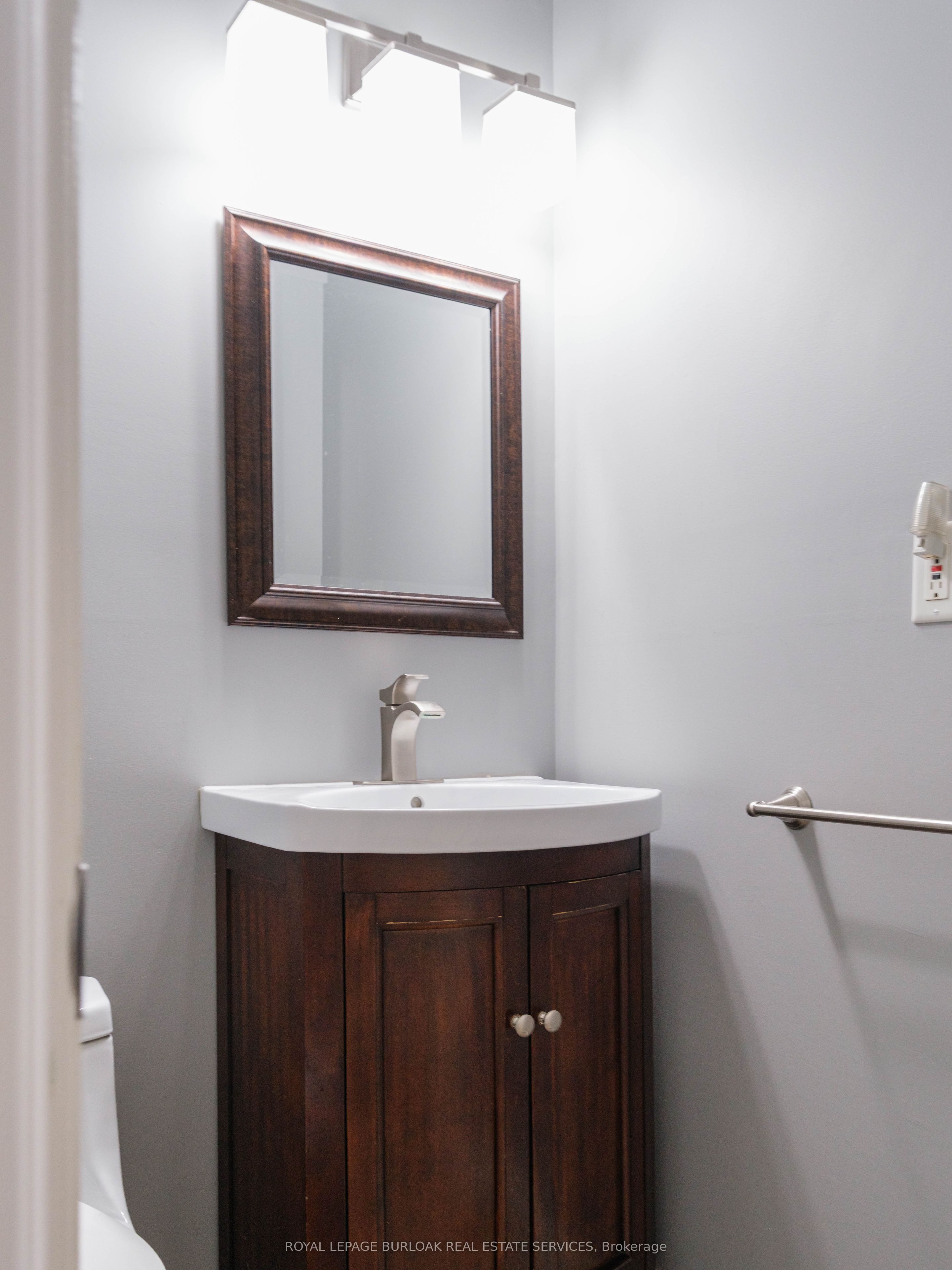 10 Porter Avenue Property Photo 11
