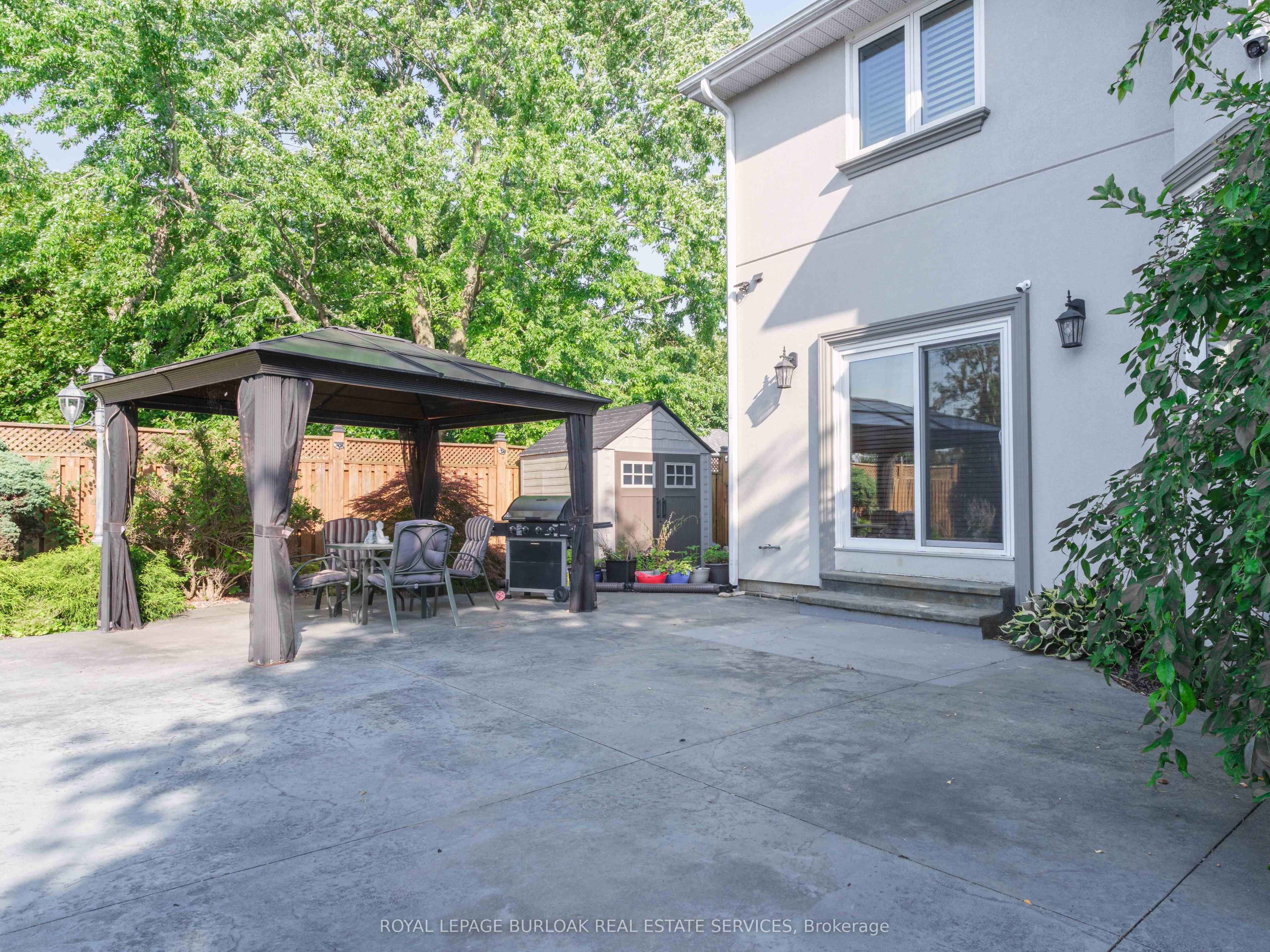 10 Porter Avenue Property Photo 14