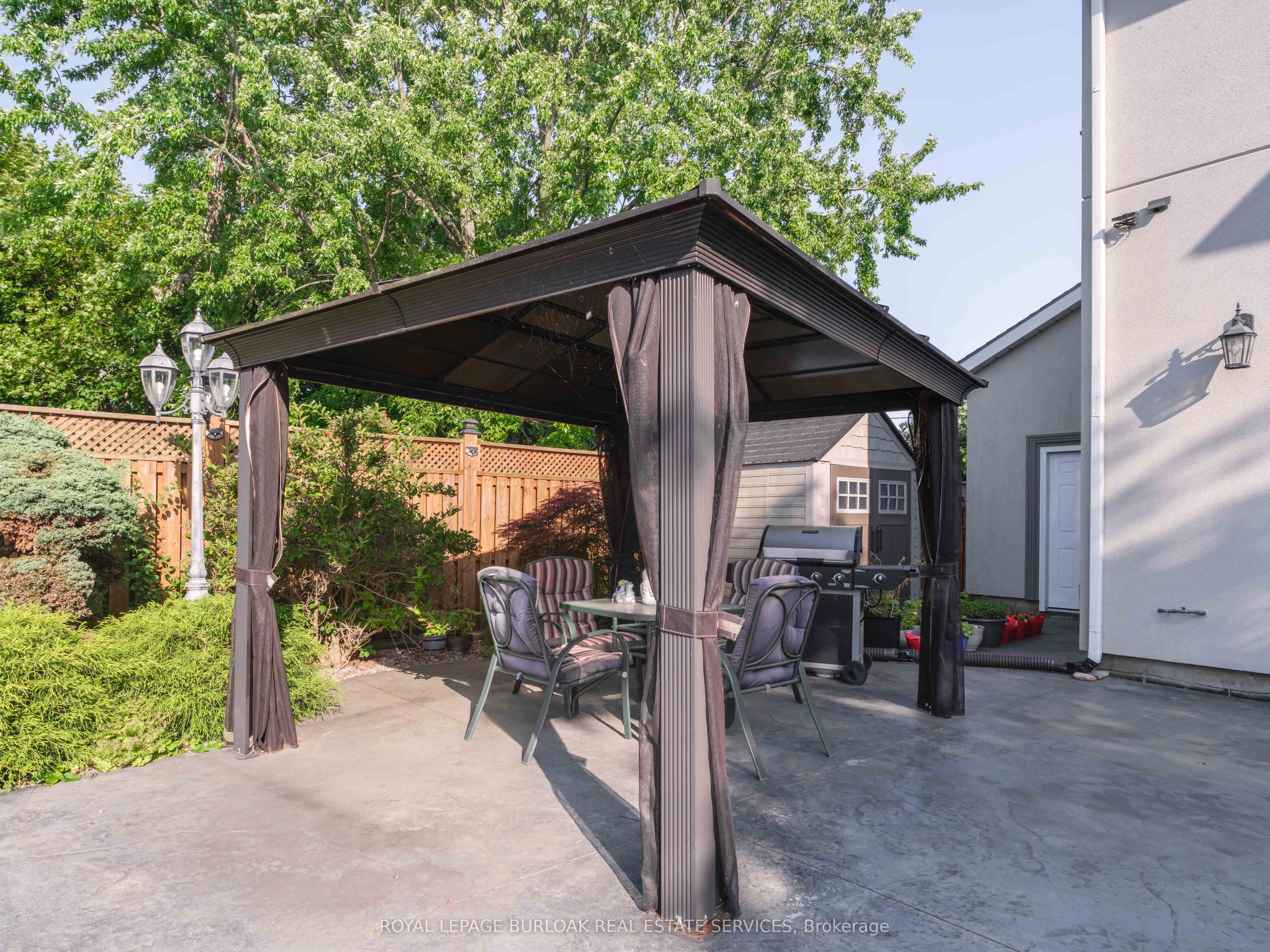 10 Porter Avenue Property Photo 15