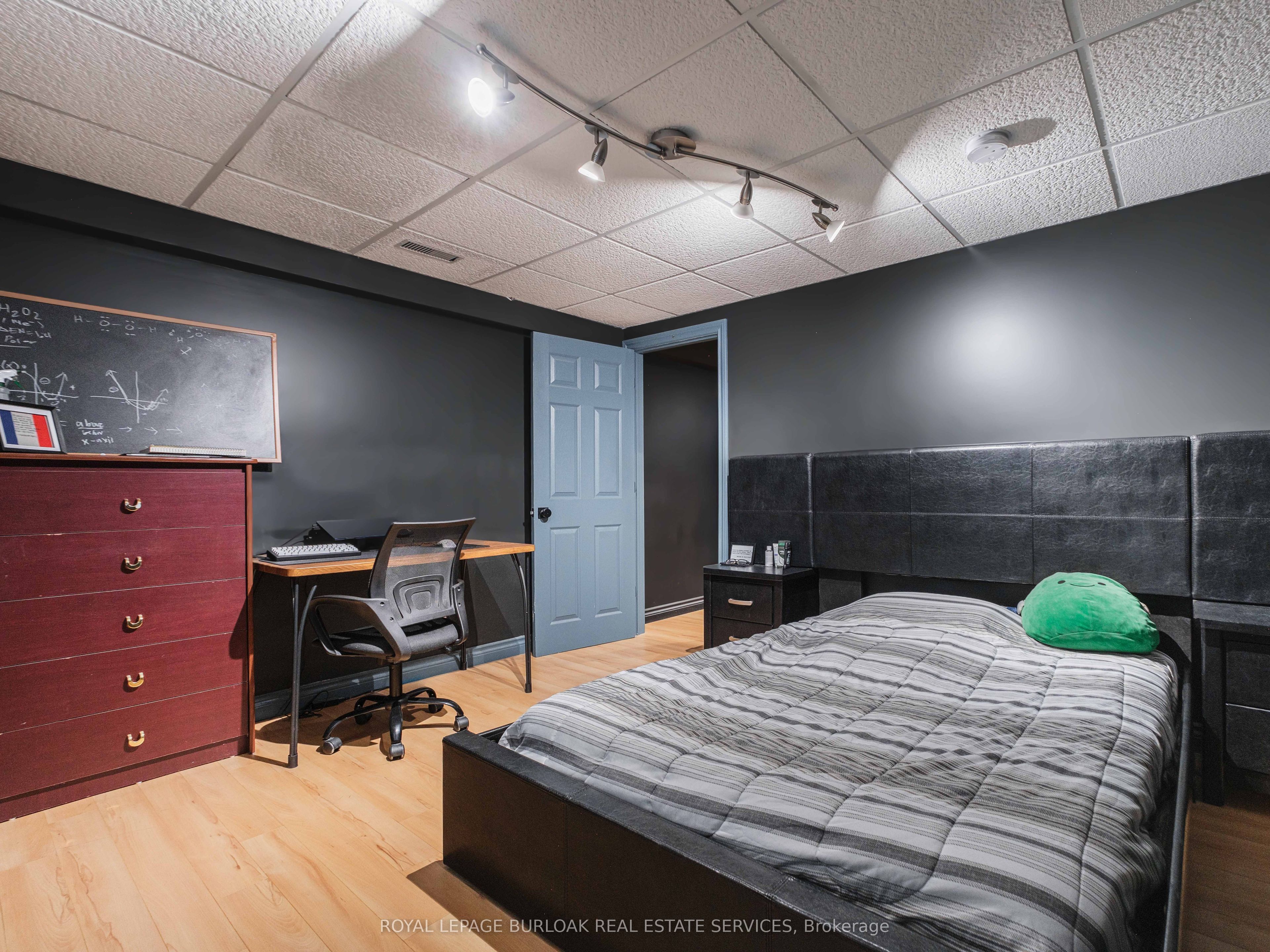 10 Porter Avenue Property Photo 26