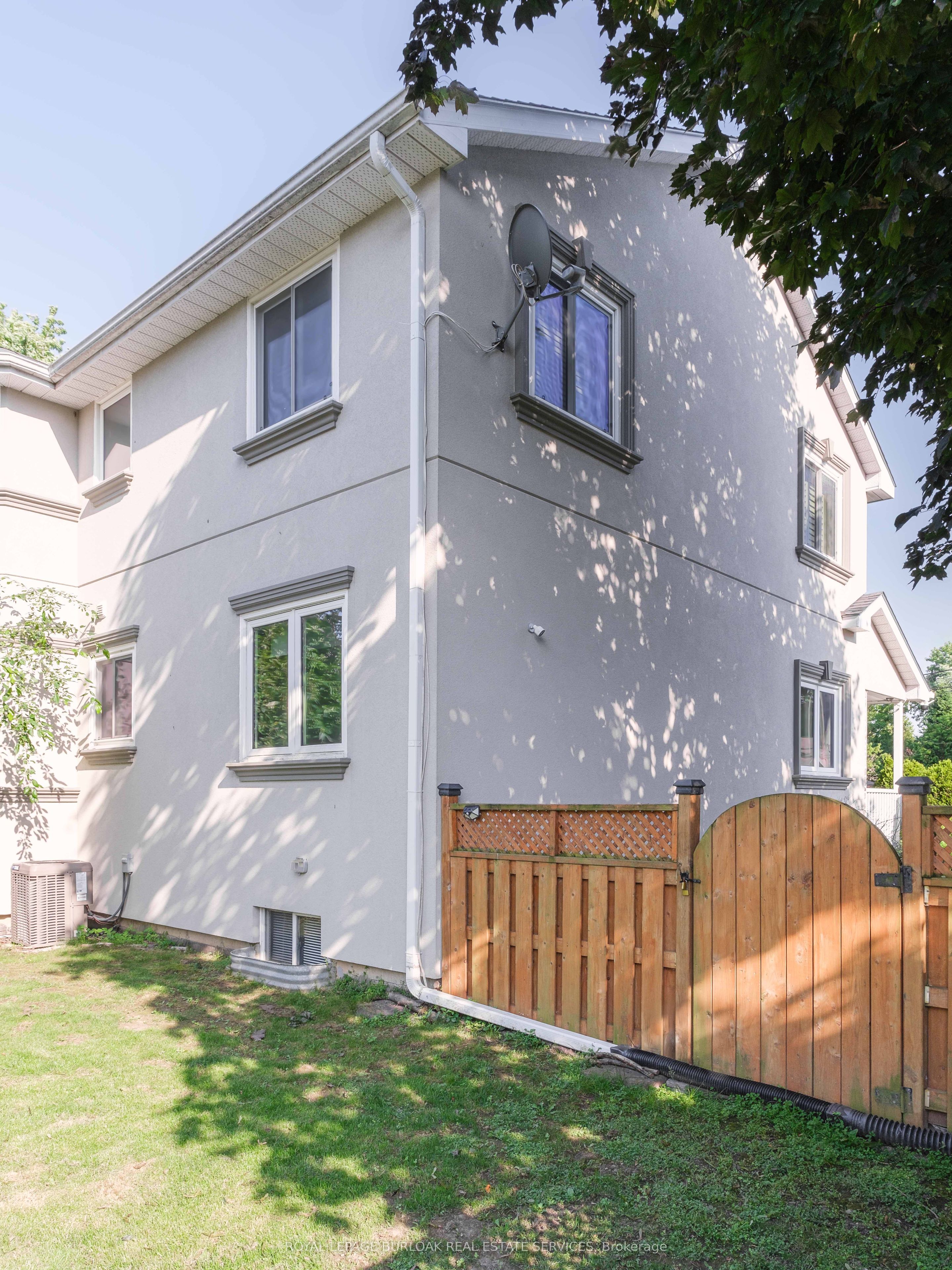 10 Porter Avenue Property Photo 28