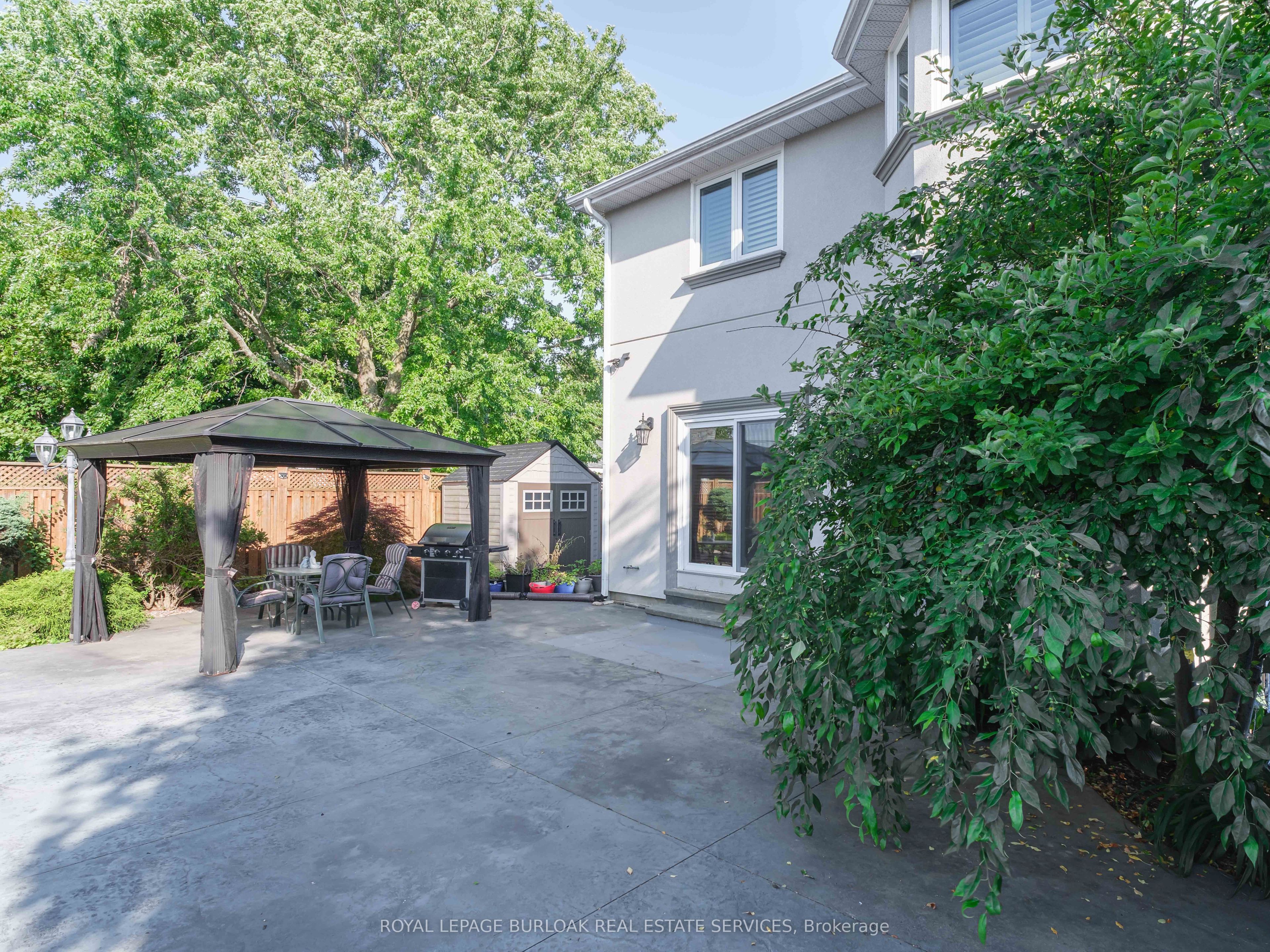 10 Porter Avenue Property Photo 29