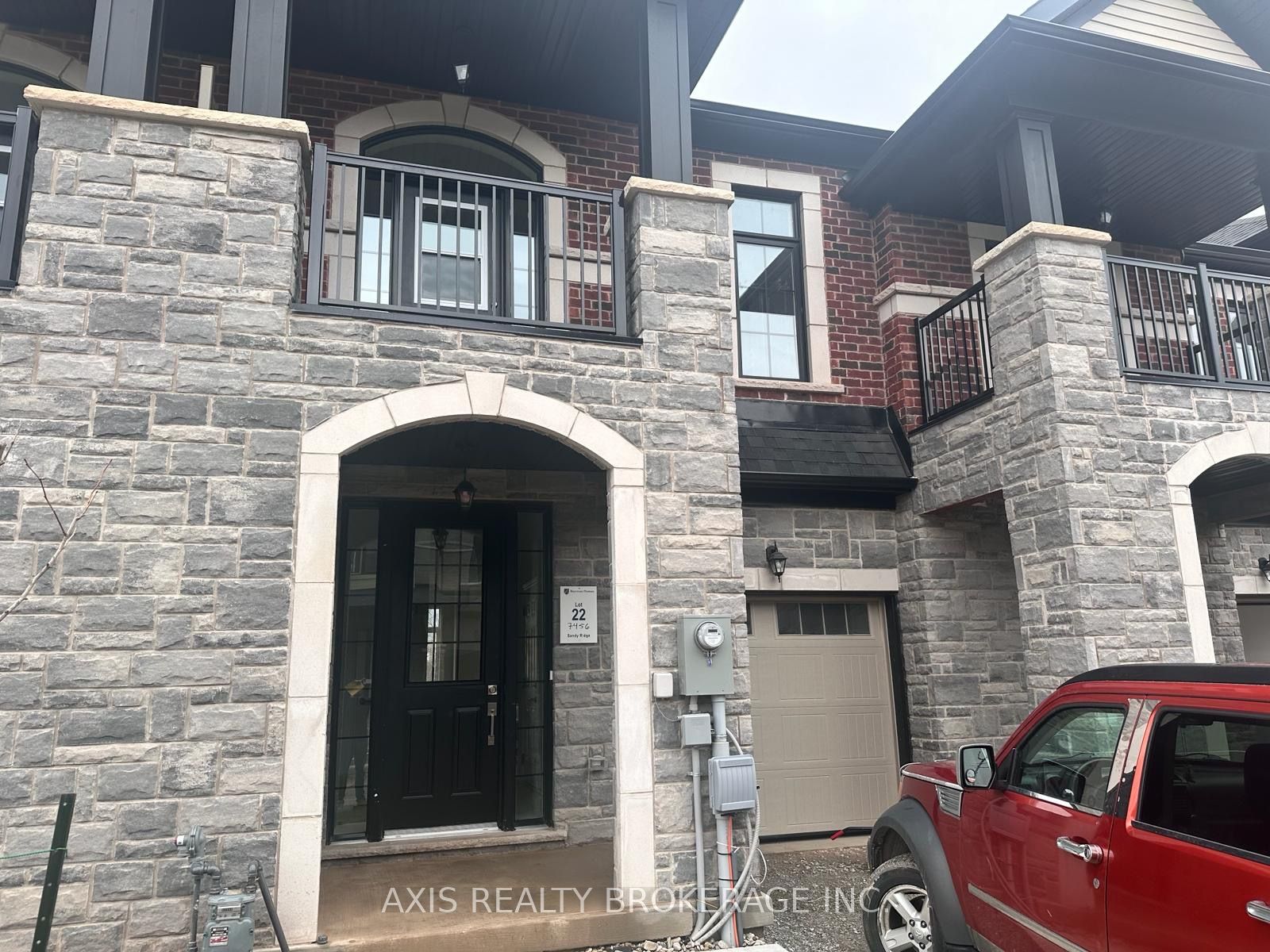 7456 Baycrest Common Property Photo 1